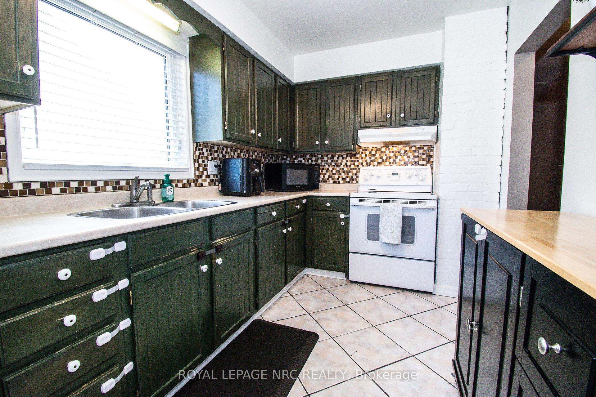 Photo 16 of 63 Elgin Street, Thorold, Thorold Downtown — HOMEH
