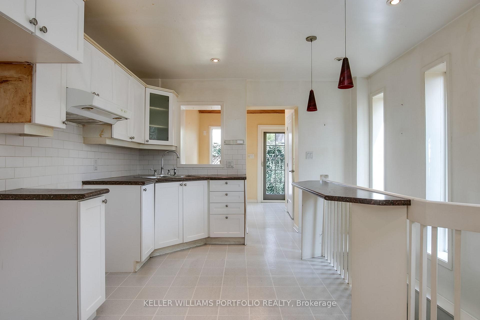 Photo 7 of 11 Arlington Avenue, Toronto, Wychwood — HOMEH