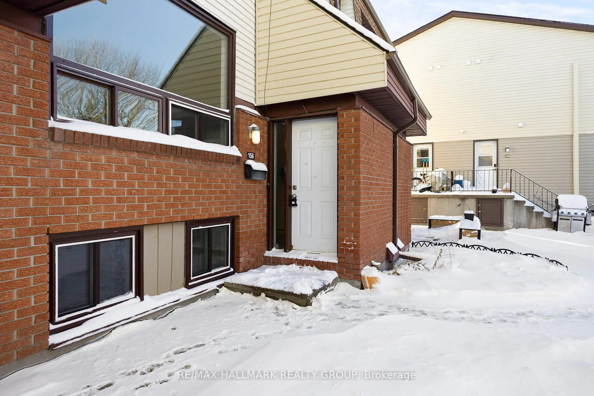 Photo 3 of 15B Woodvale Green, Ottawa, Craig Henry/Woodvale — HOMEH