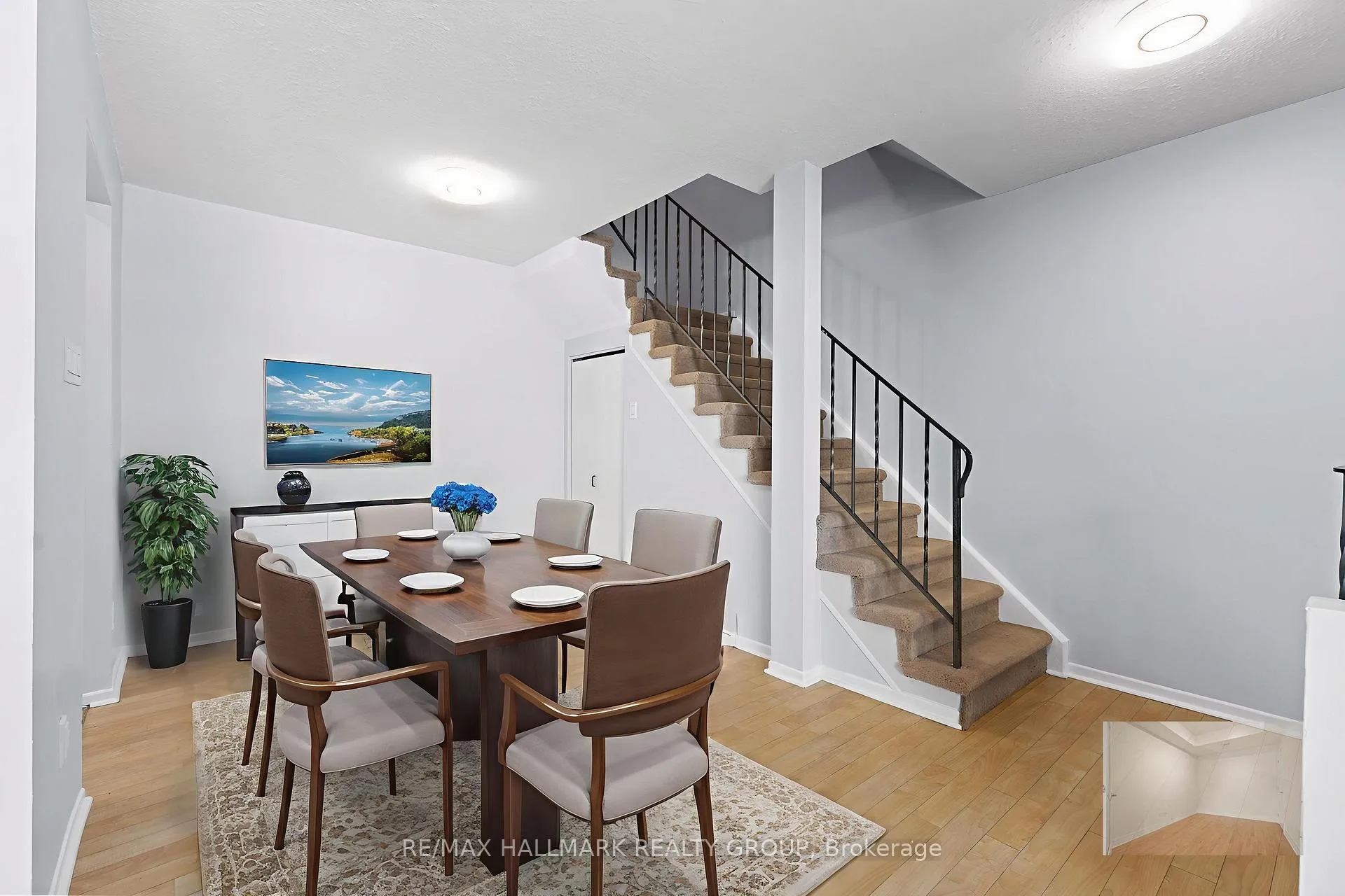 Photo 13 of 15B Woodvale Green, Ottawa, Craig Henry/Woodvale — HOMEH