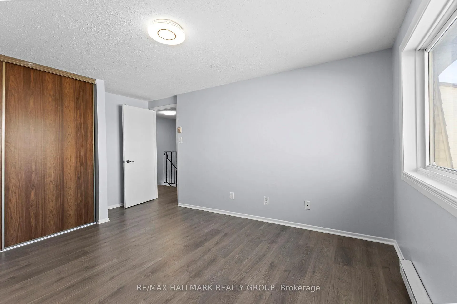 Photo 23 of 15B Woodvale Green, Ottawa, Craig Henry/Woodvale — HOMEH