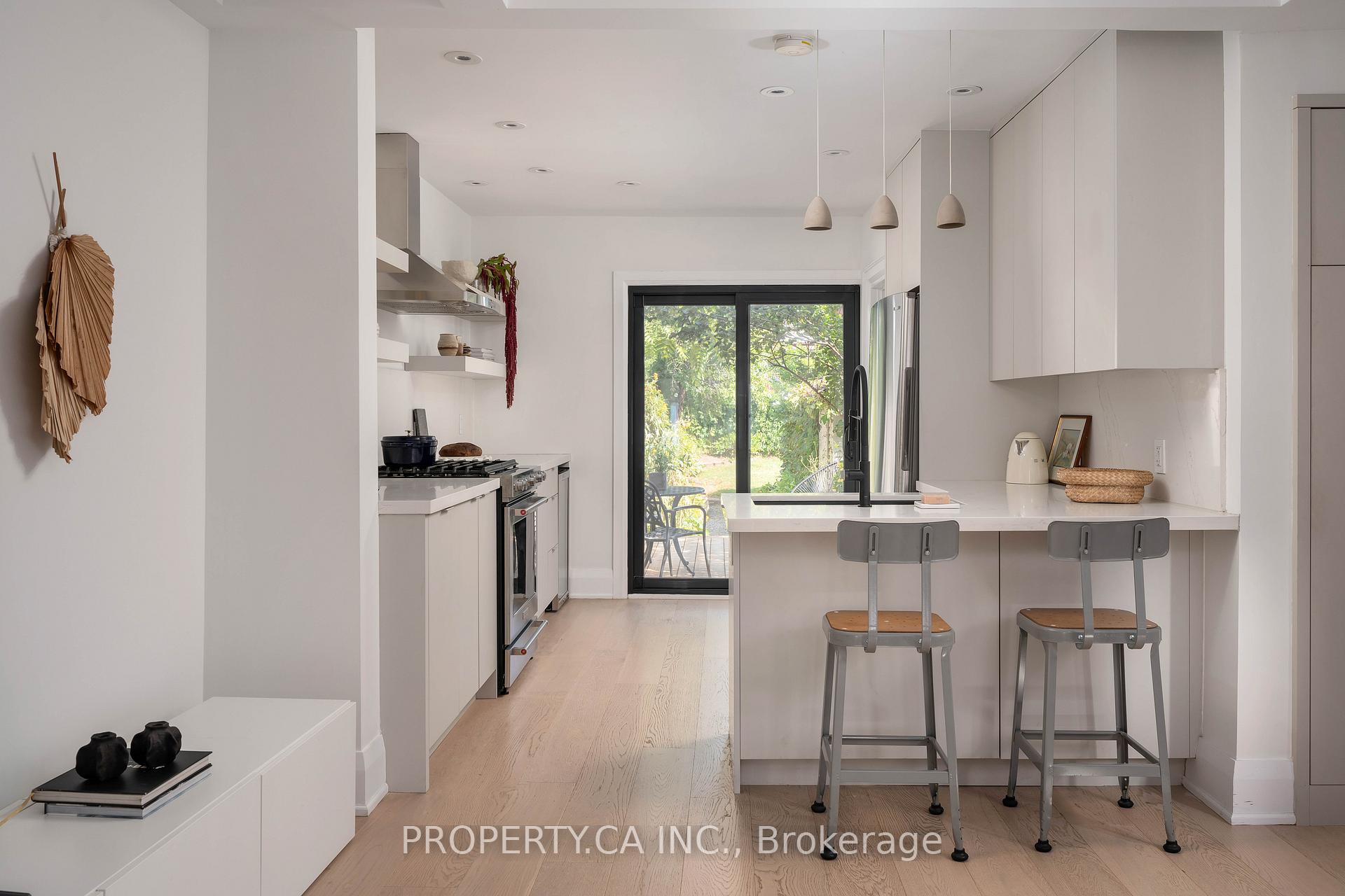 Photo 11 of 389 Winona Drive, Toronto, Oakwood Village — HOMEH