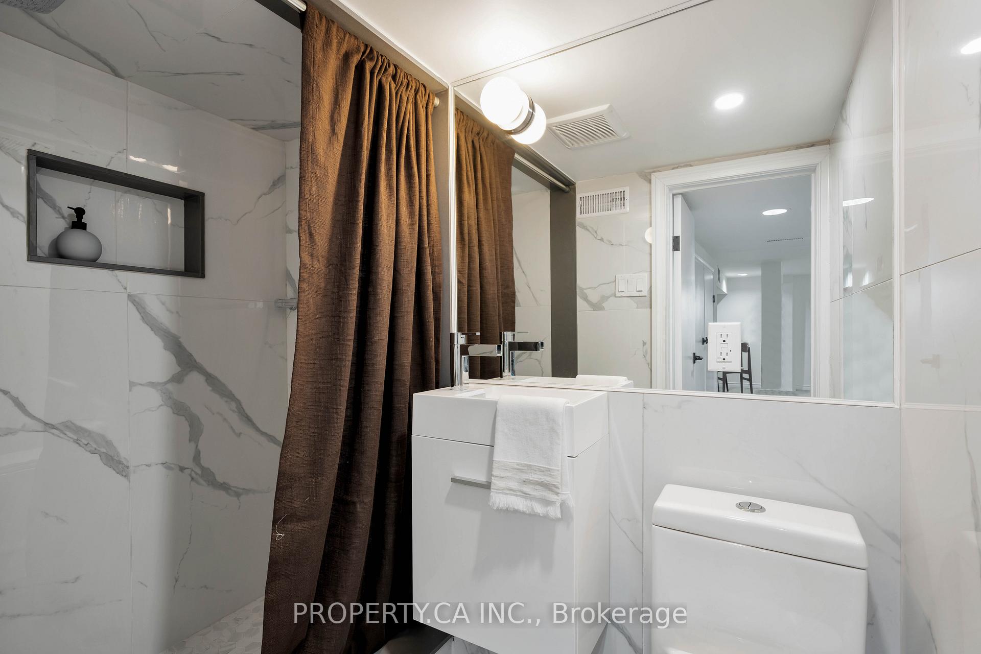 Photo 30 of 389 Winona Drive, Toronto, Oakwood Village — HOMEH