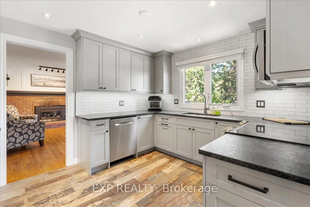 Photo 6 of 958 Golfview Road, Peterborough, Otonabee Ward 1 — HOMEH