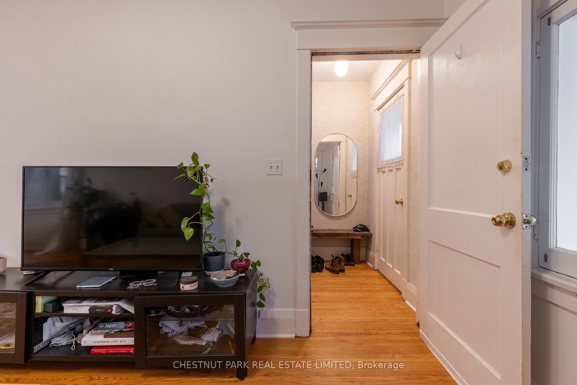 Photo 3 of Unit Upper, 35 Gormley Avenue, Toronto, Yonge-St. Clair — HOMEH