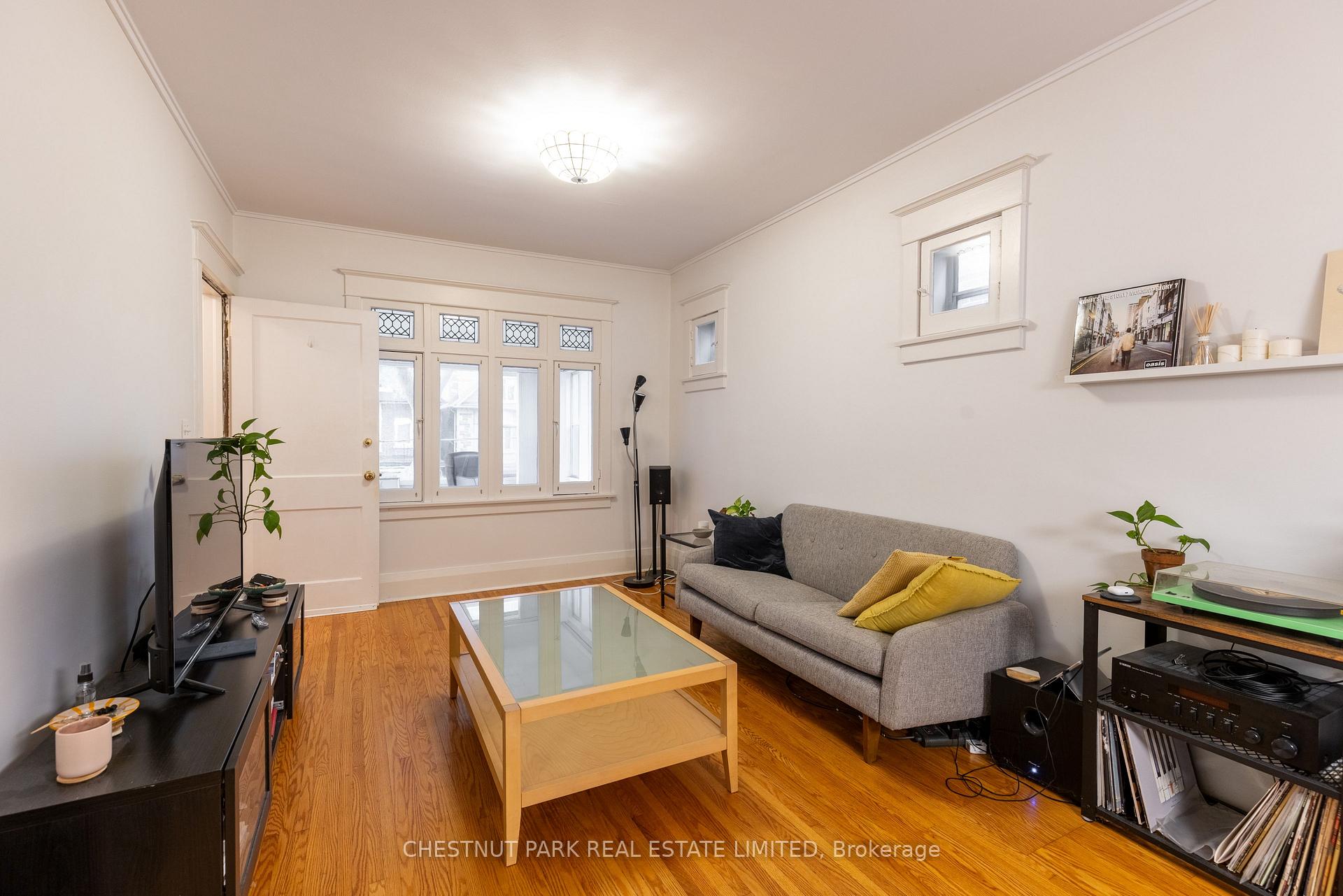Photo 5 of Unit Upper, 35 Gormley Avenue, Toronto, Yonge-St. Clair — HOMEH