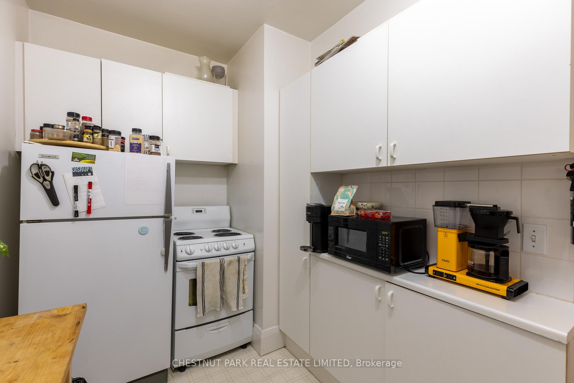 Photo 10 of Unit Upper, 35 Gormley Avenue, Toronto, Yonge-St. Clair — HOMEH