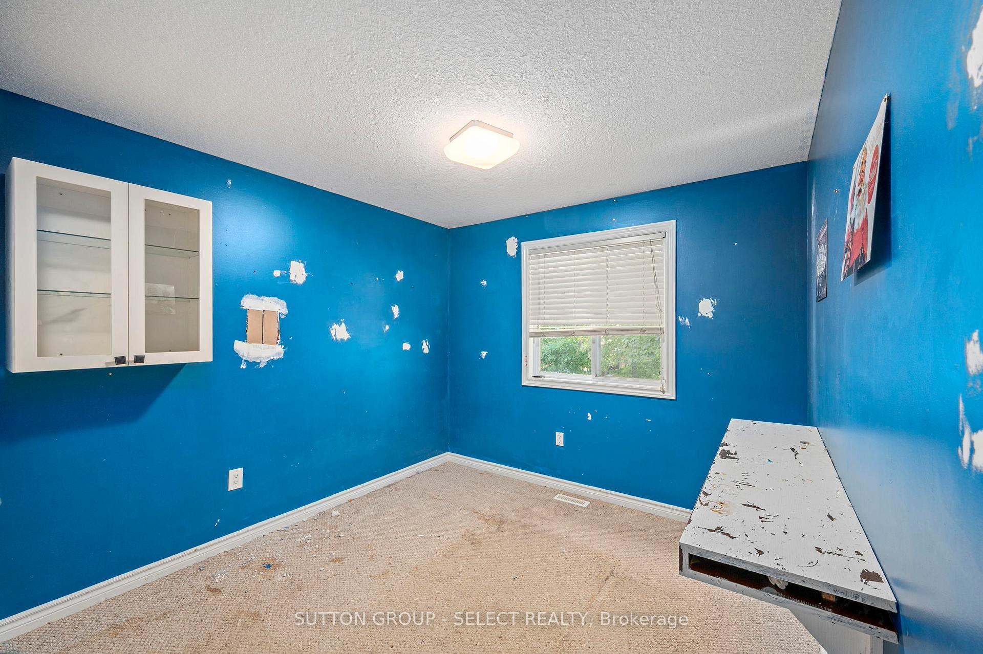 Photo 12 of 115 Bridle Path, Strathroy-Caradoc, SW — HOMEH