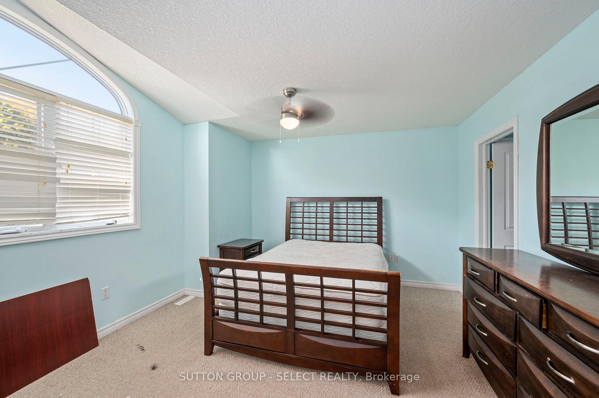 Photo 13 of 115 Bridle Path, Strathroy-Caradoc, SW — HOMEH