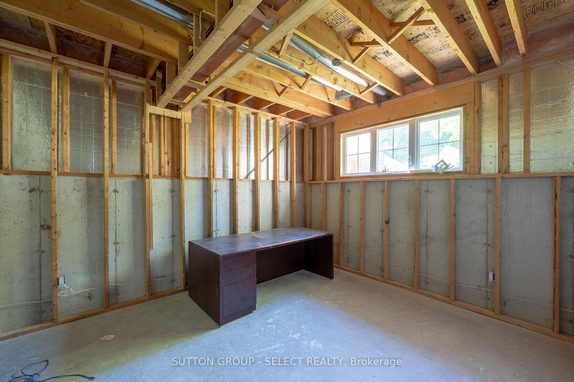 Photo 17 of 115 Bridle Path, Strathroy-Caradoc, SW — HOMEH