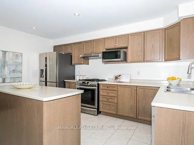Photo 5 of Unit Main Floor, 17 Raithby Crescent, Ajax, Central East — HOMEH