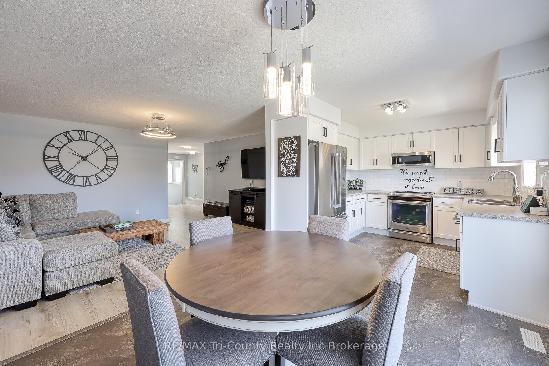 Photo 15 of 51 Trailview Drive, Tillsonburg — HOMEH