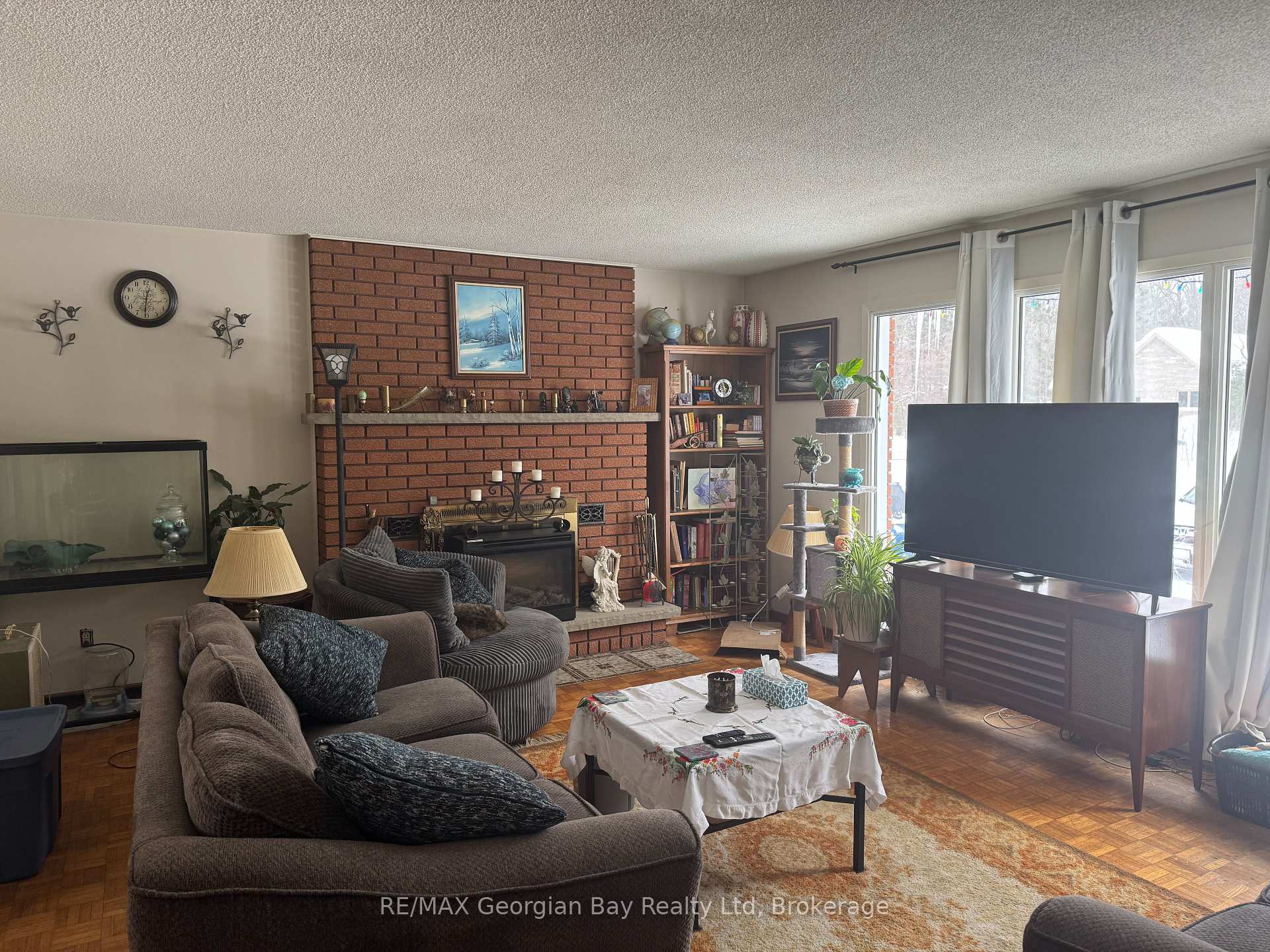 Photo 3 of 22 Oakwood Avenue, Tiny, Rural Tiny — HOMEH