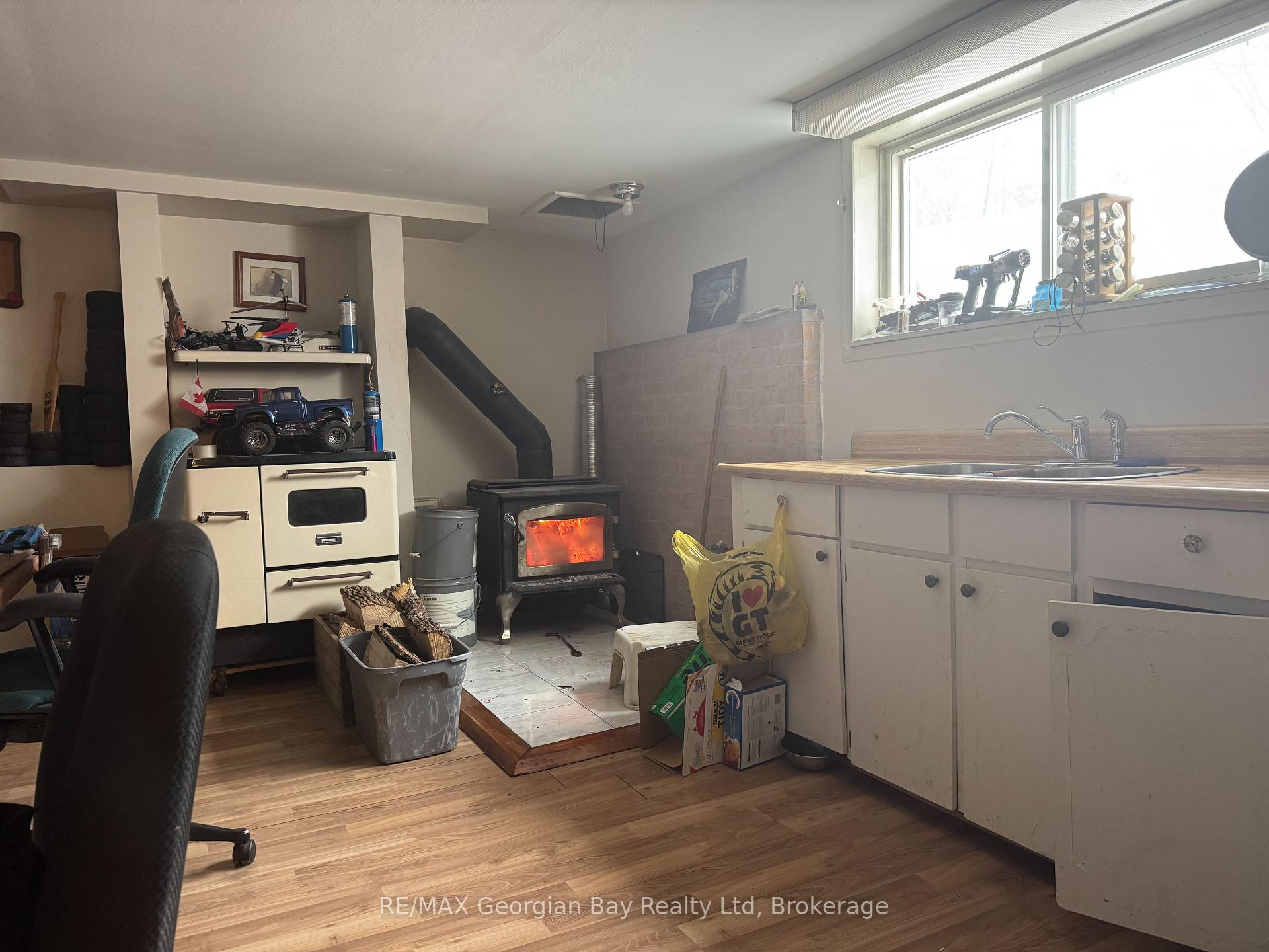 Photo 16 of 22 Oakwood Avenue, Tiny, Rural Tiny — HOMEH