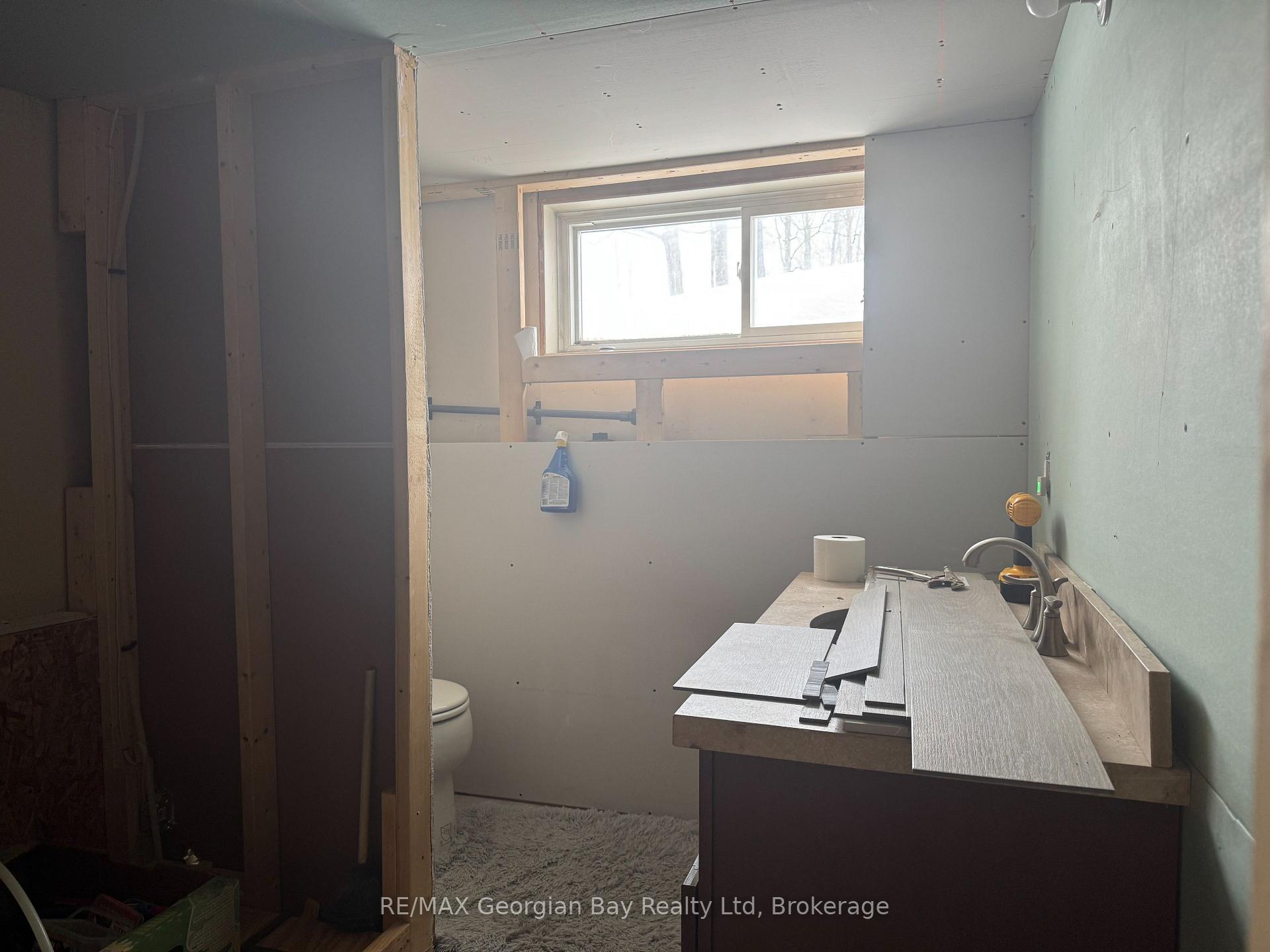 Photo 20 of 22 Oakwood Avenue, Tiny, Rural Tiny — HOMEH