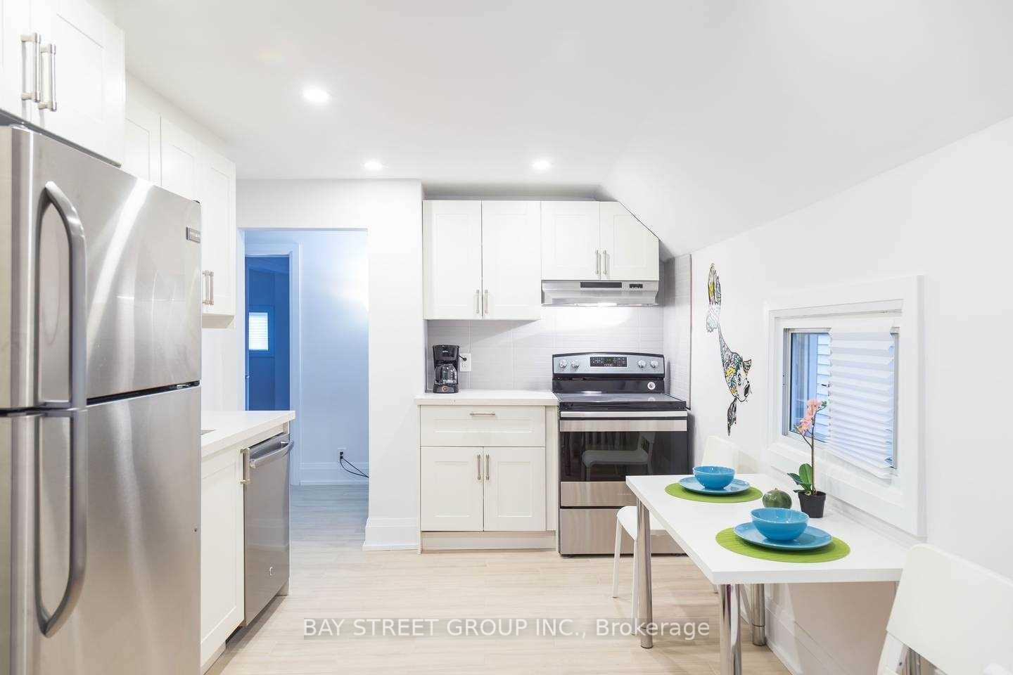 Photo 5 of Unit Upper, 20 Herbert Avenue, Toronto, The Beaches — HOMEH