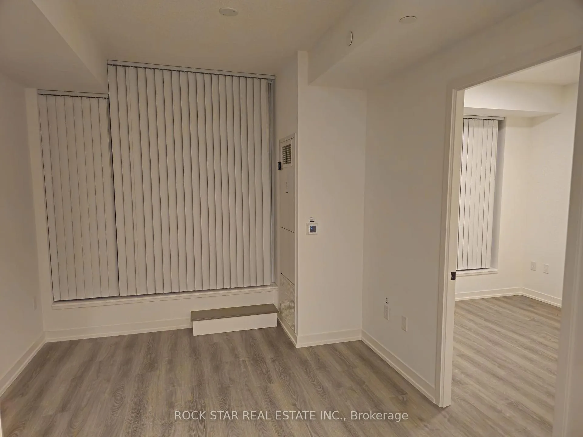 Photo 6 of Unit 707, 8 Interchange Way, Vaughan, Vaughan Corporate Centre — HOMEH