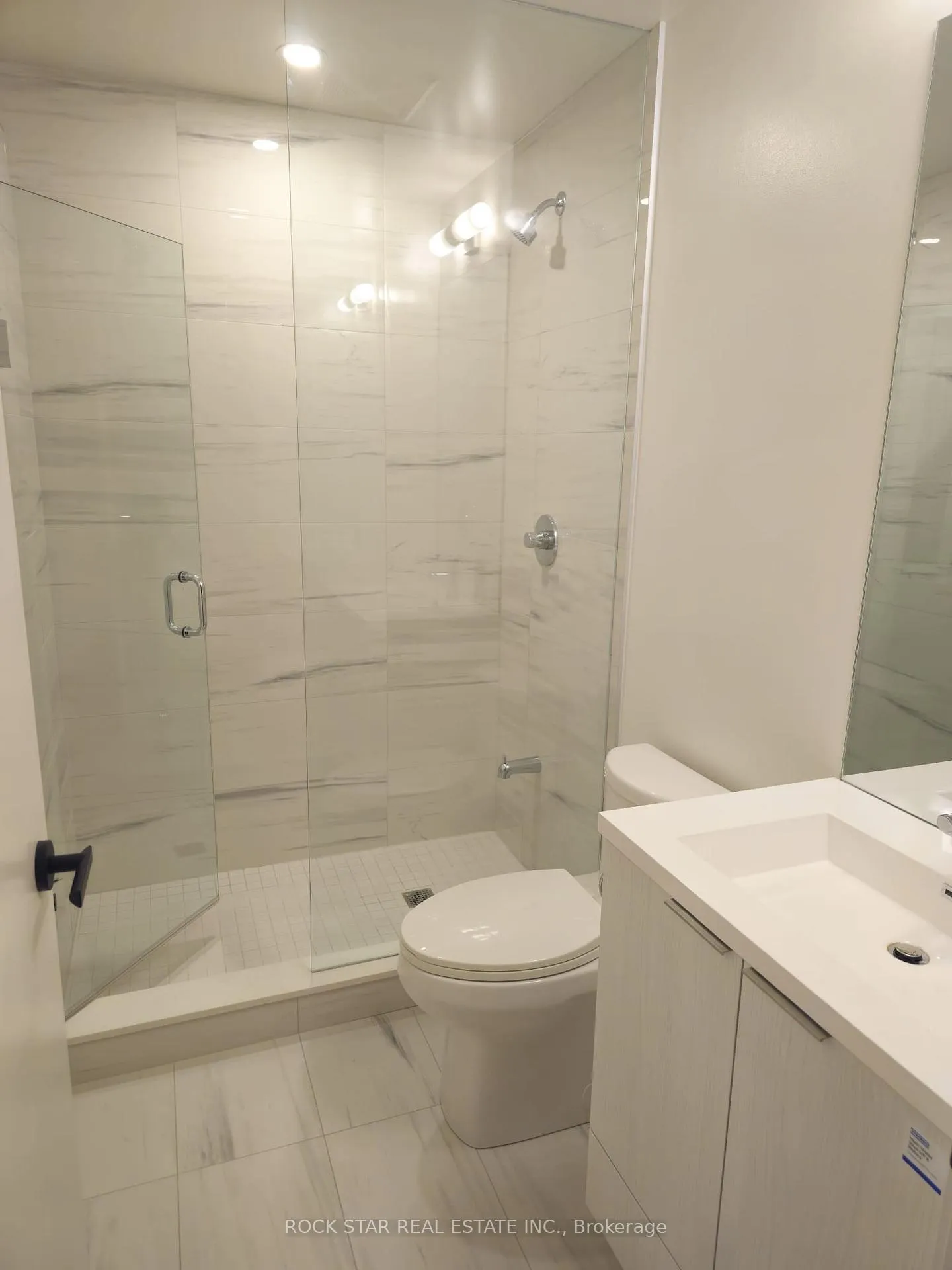 Photo 12 of Unit 707, 8 Interchange Way, Vaughan, Vaughan Corporate Centre — HOMEH