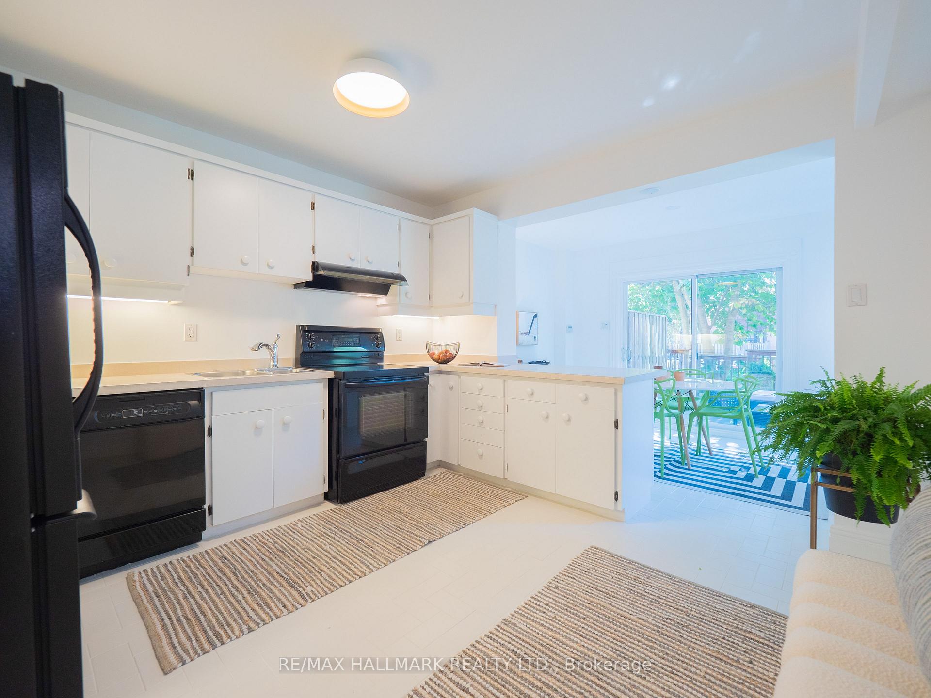 Photo 10 of 31 First Avenue, Toronto, South Riverdale — HOMEH