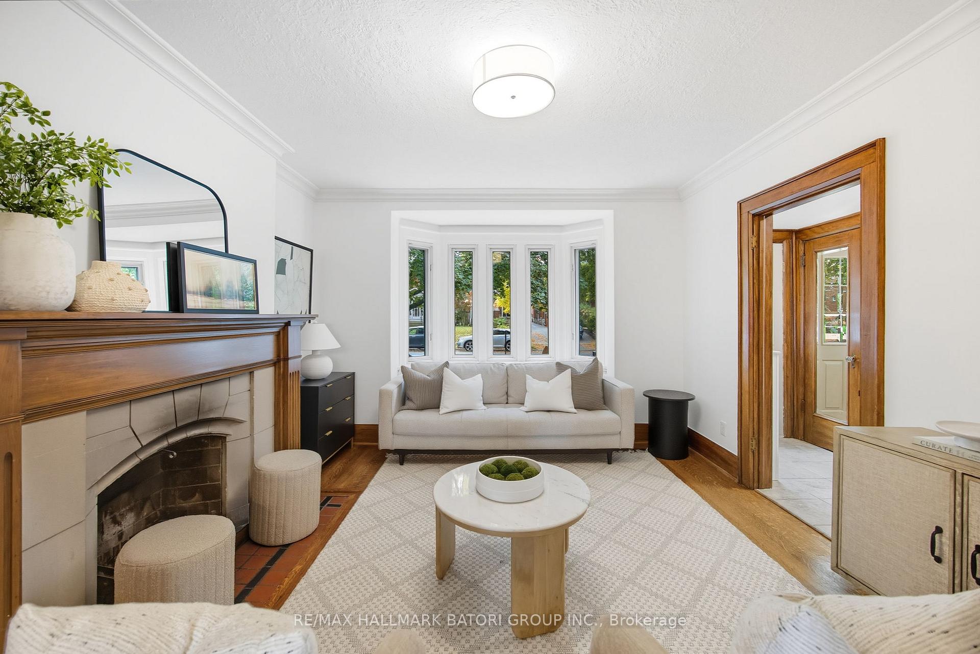 Photo 4 of 458 St Clements Avenue, Toronto, Lawrence Park South — HOMEH