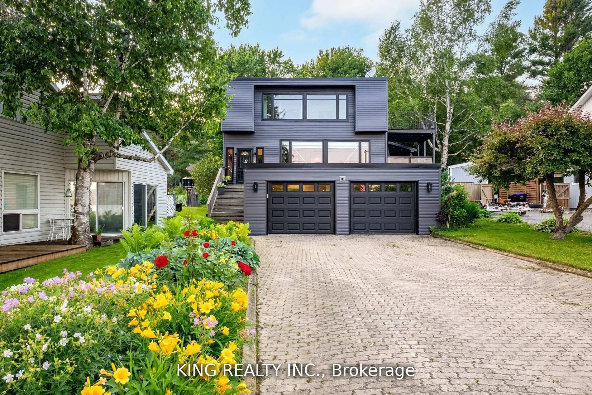 Photo 2 of 602 Champlain Road, Tiny, Rural Tiny — HOMEH