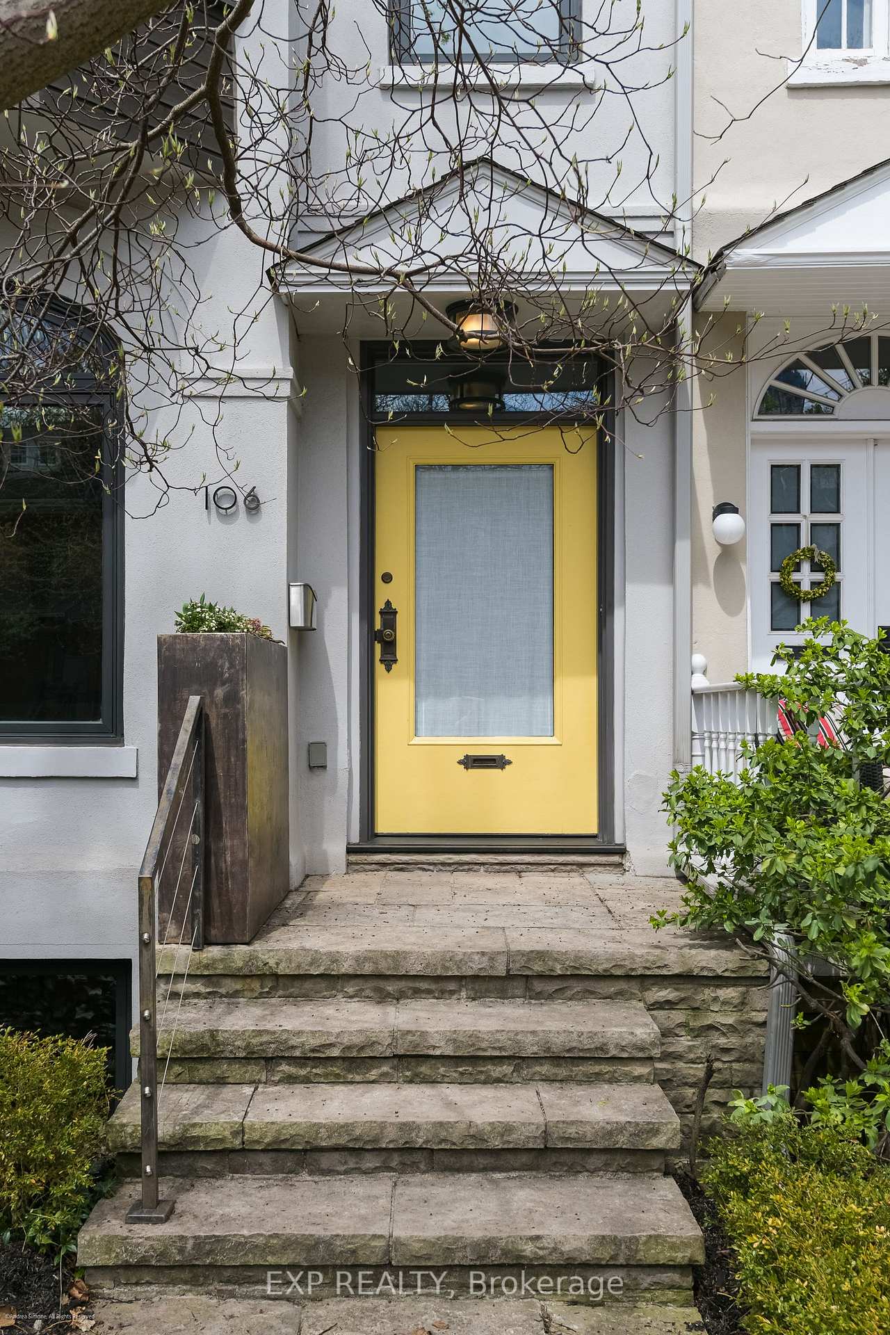 Photo 3 of 106 Macpherson Avenue, Toronto, The Annex — HOMEH