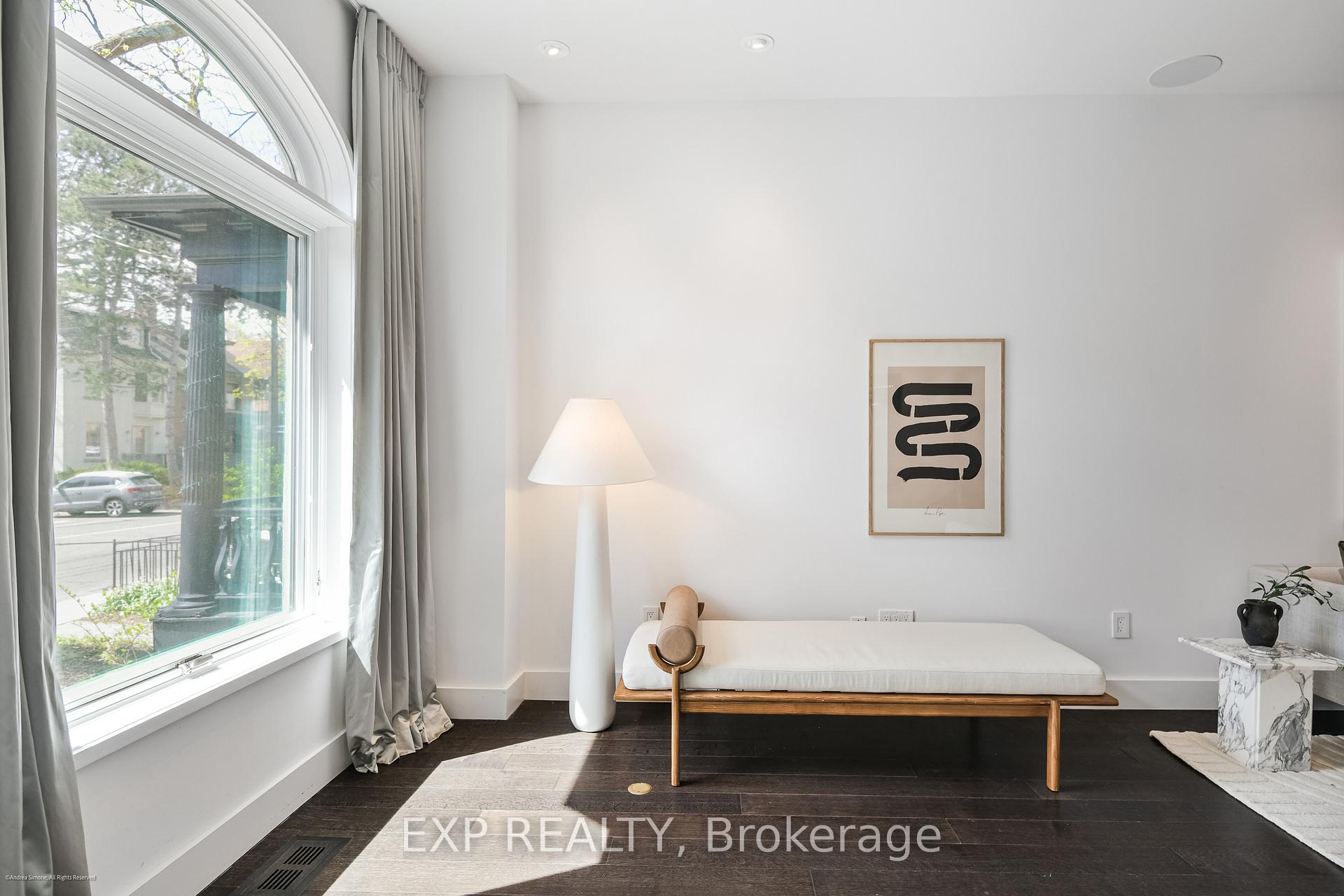 Photo 5 of 106 Macpherson Avenue, Toronto, The Annex — HOMEH