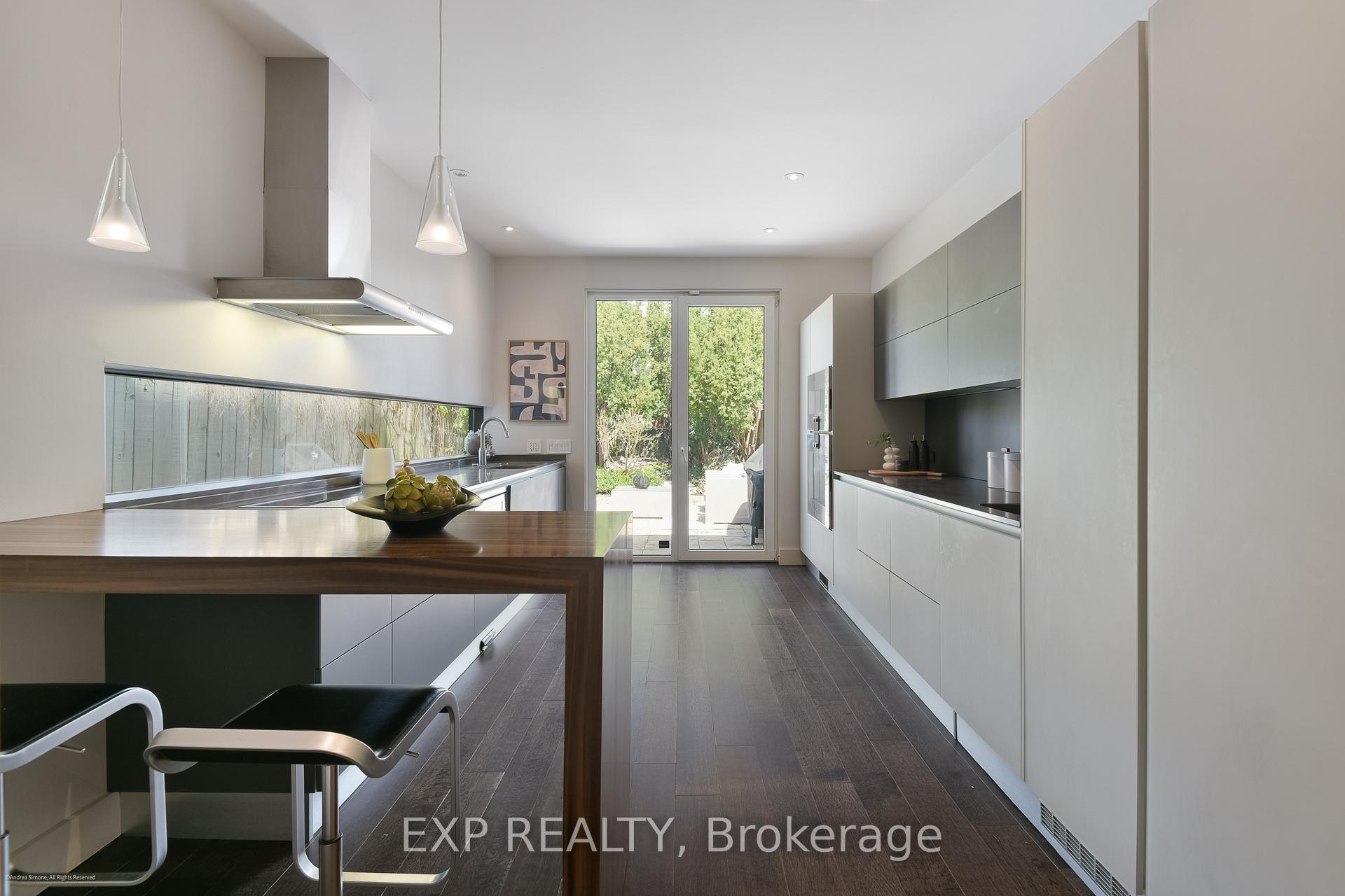 Photo 16 of 106 Macpherson Avenue, Toronto, The Annex — HOMEH