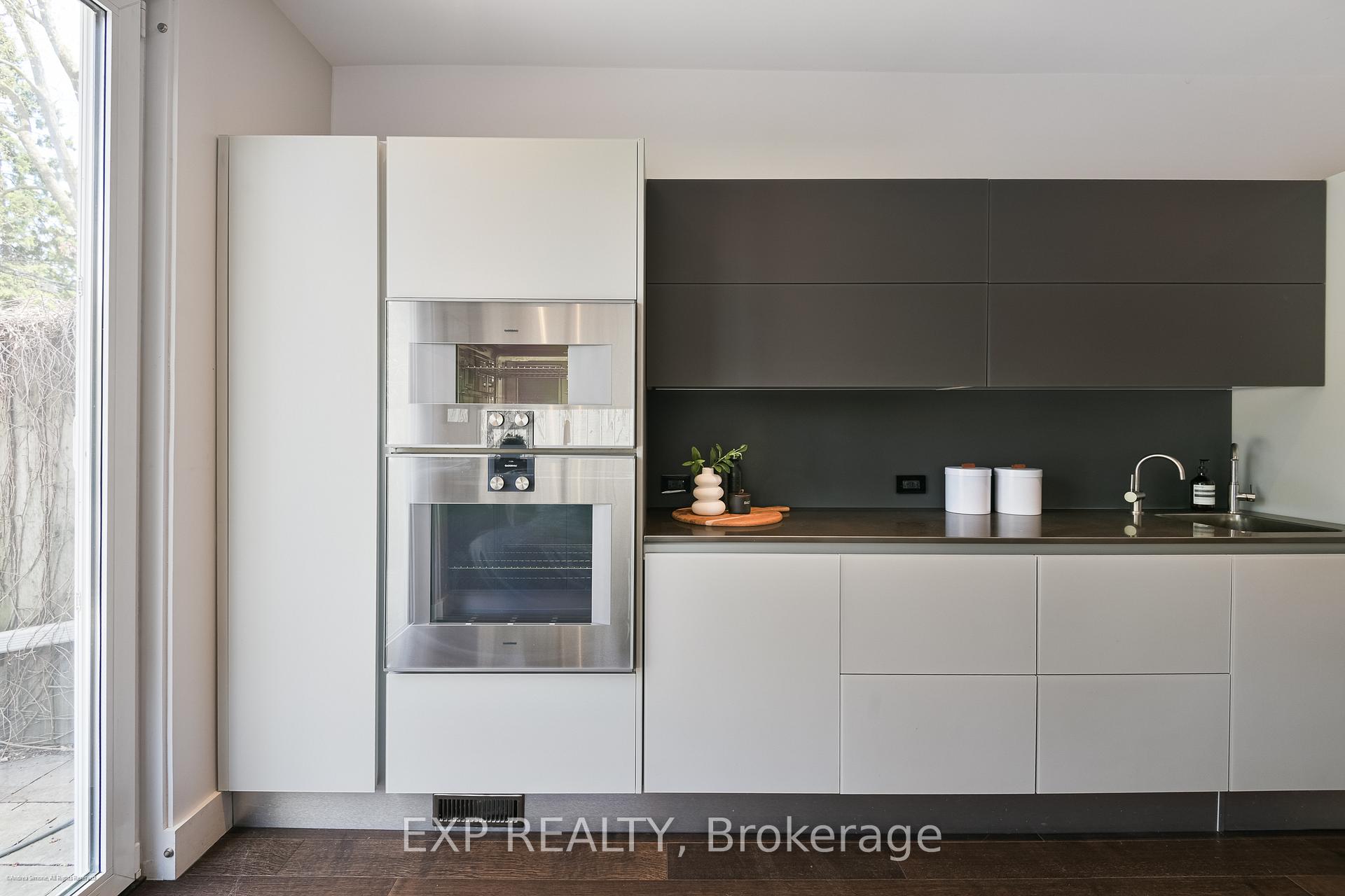 Photo 19 of 106 Macpherson Avenue, Toronto, The Annex — HOMEH