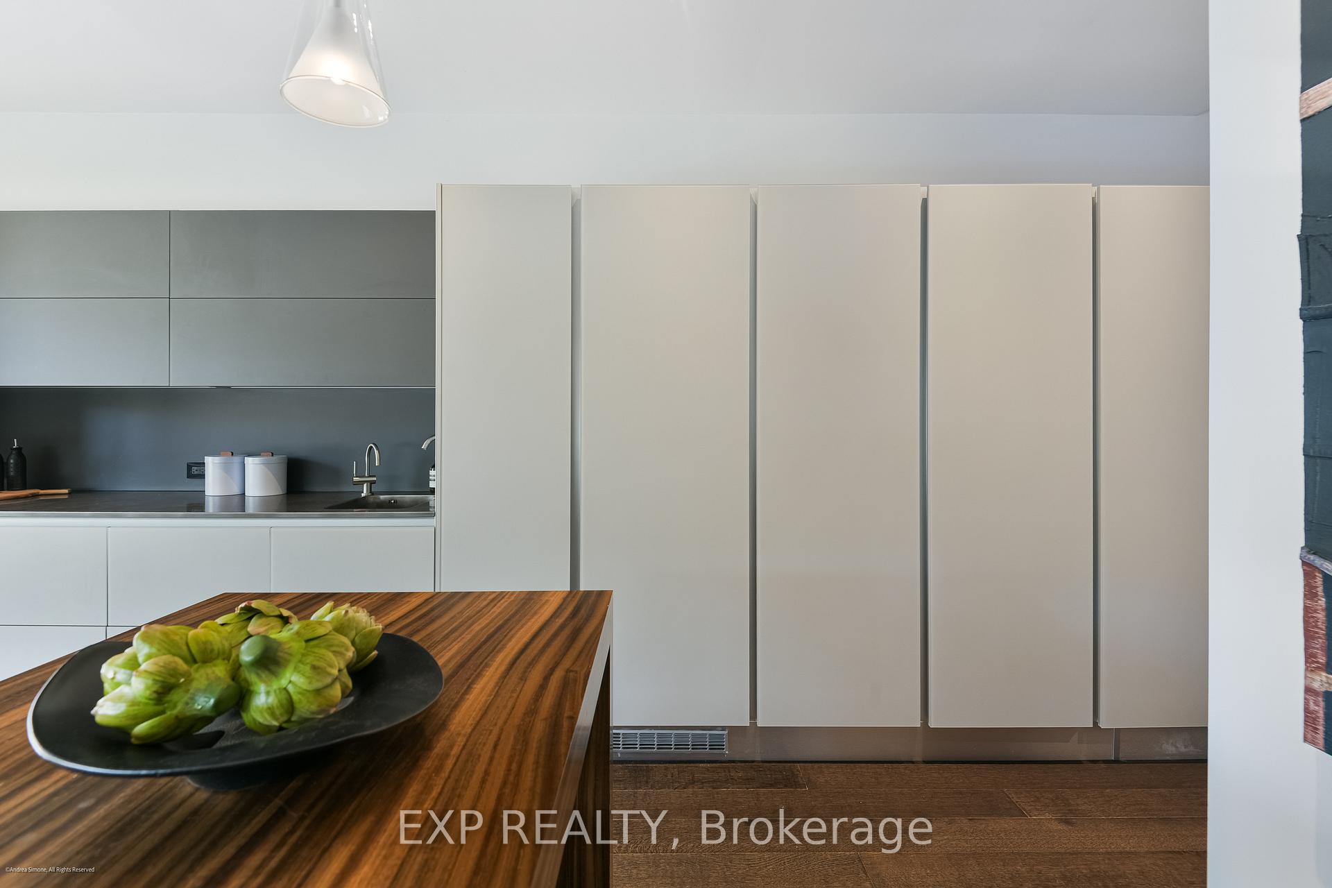 Photo 20 of 106 Macpherson Avenue, Toronto, The Annex — HOMEH
