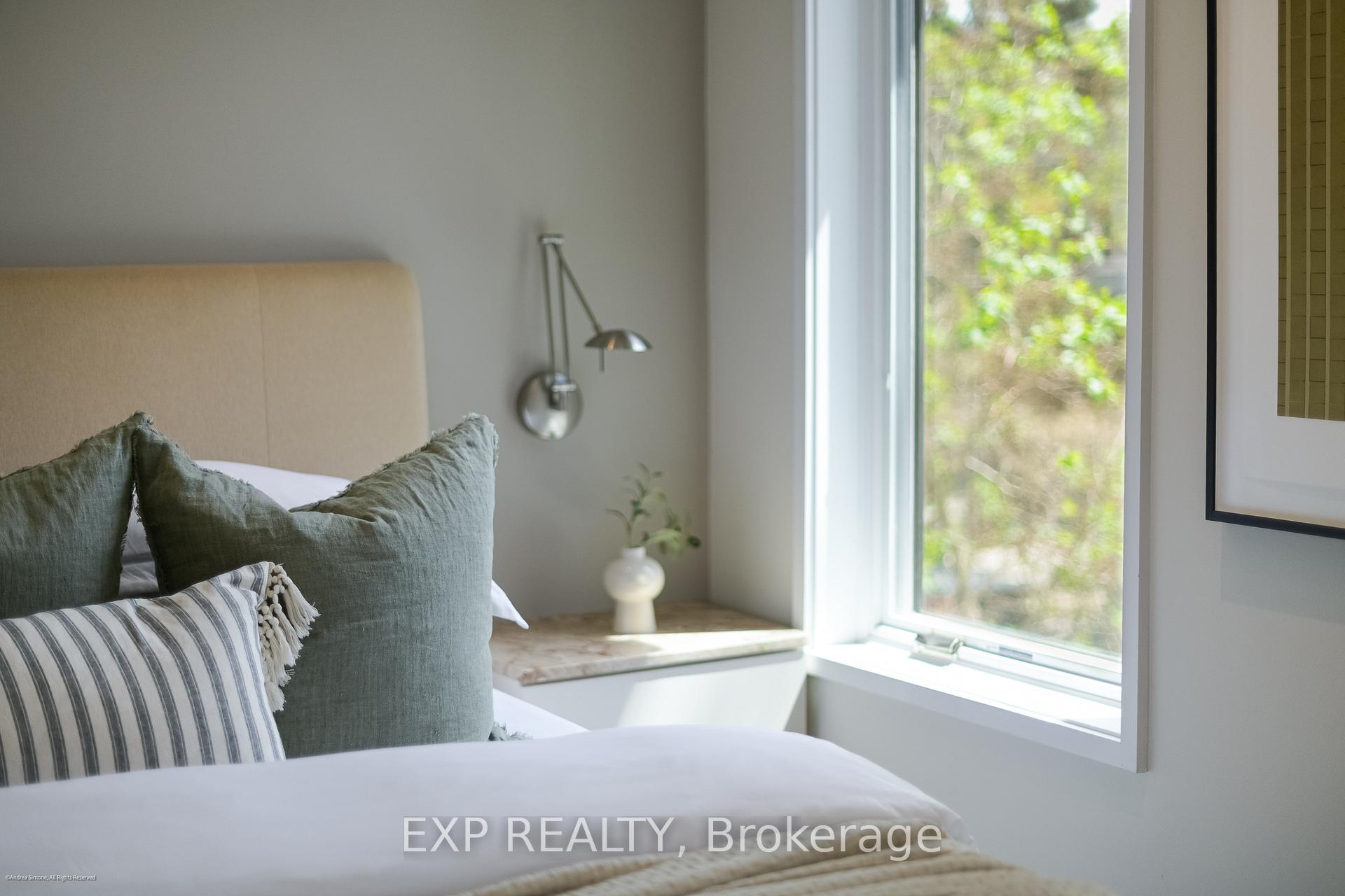 Photo 27 of 106 Macpherson Avenue, Toronto, The Annex — HOMEH