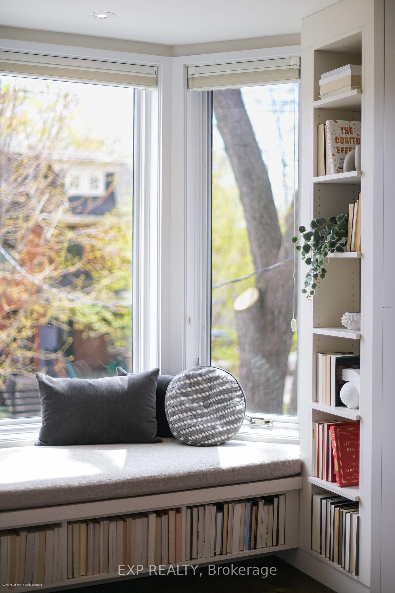 Photo 28 of 106 Macpherson Avenue, Toronto, The Annex — HOMEH