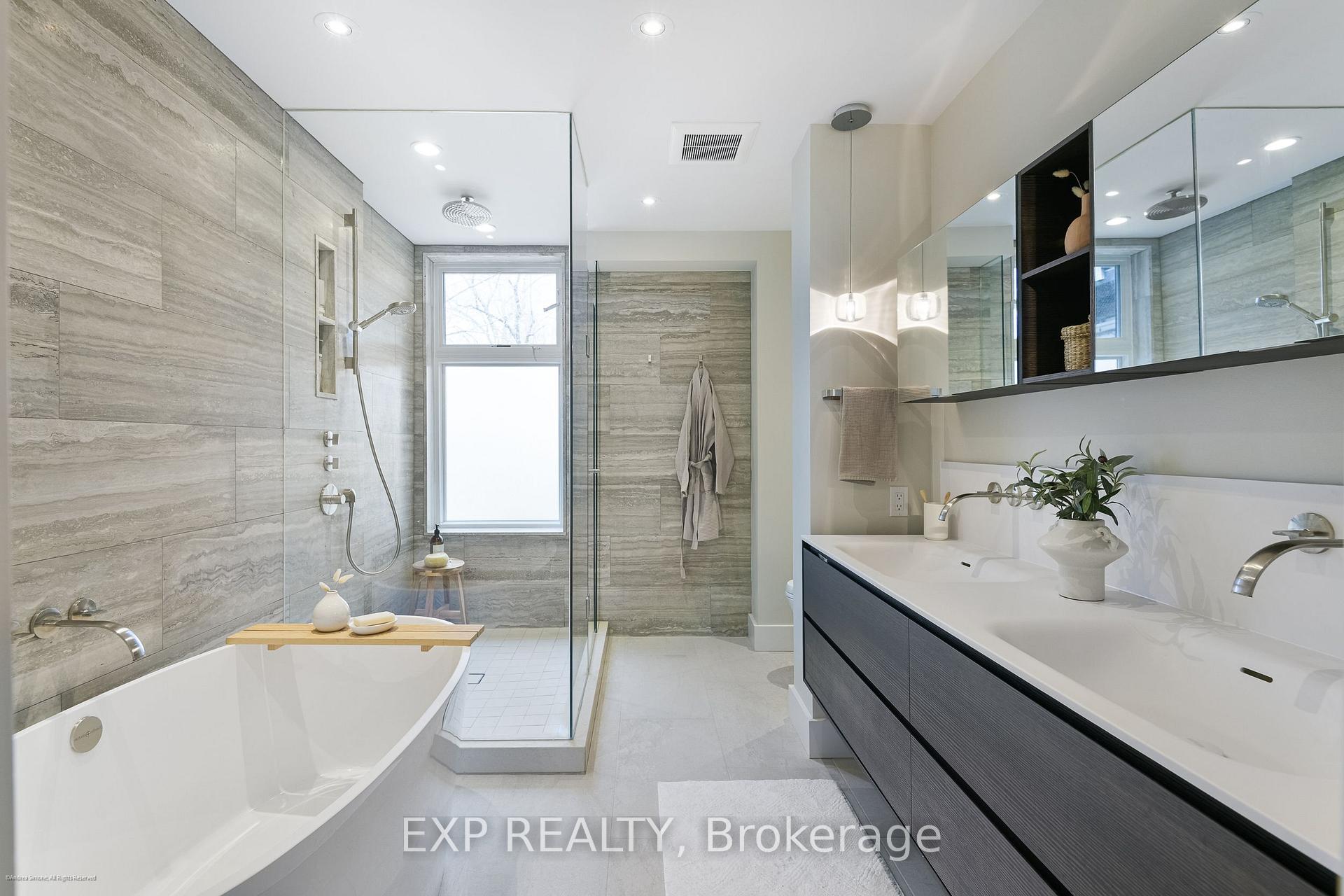 Photo 29 of 106 Macpherson Avenue, Toronto, The Annex — HOMEH