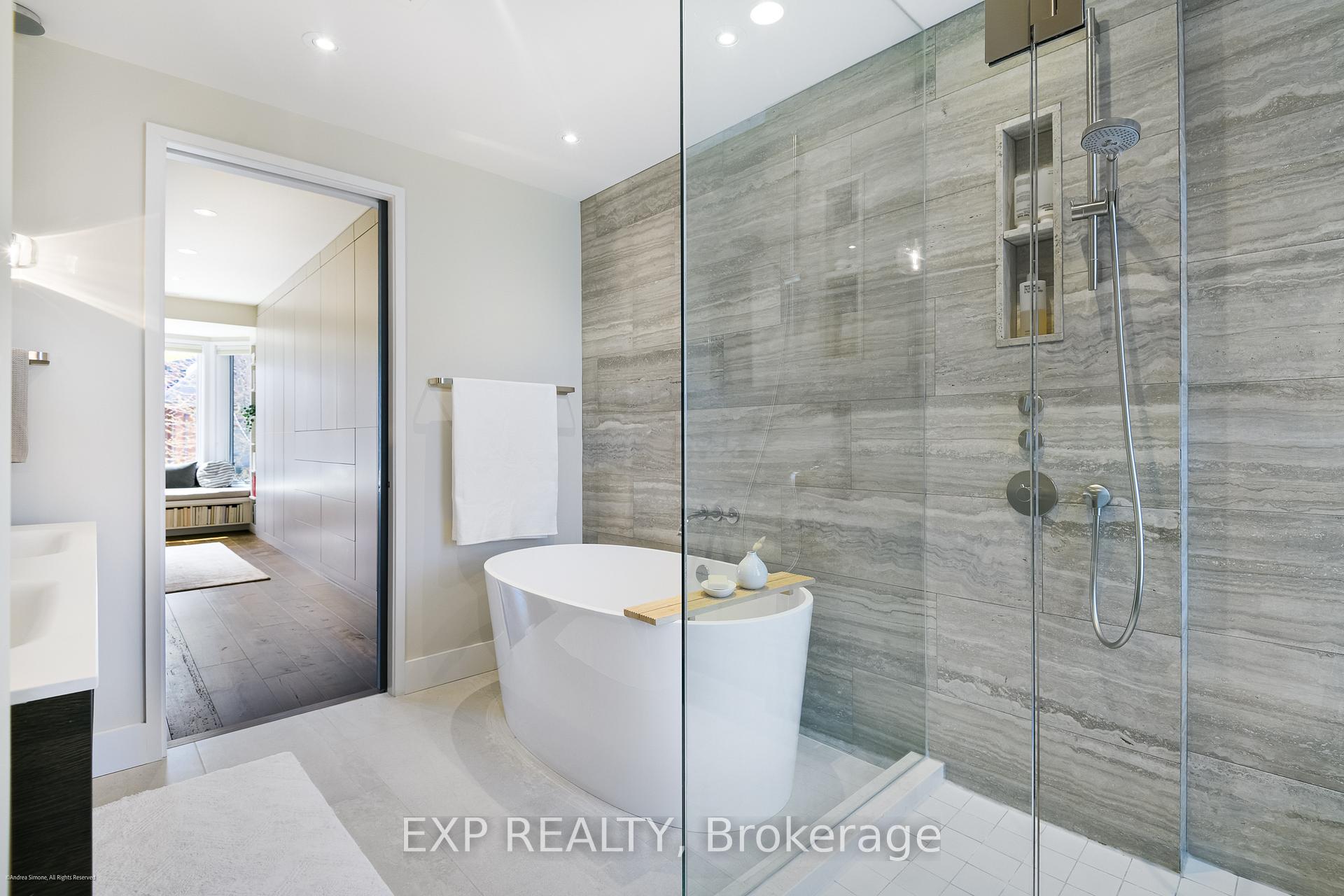 Photo 30 of 106 Macpherson Avenue, Toronto, The Annex — HOMEH