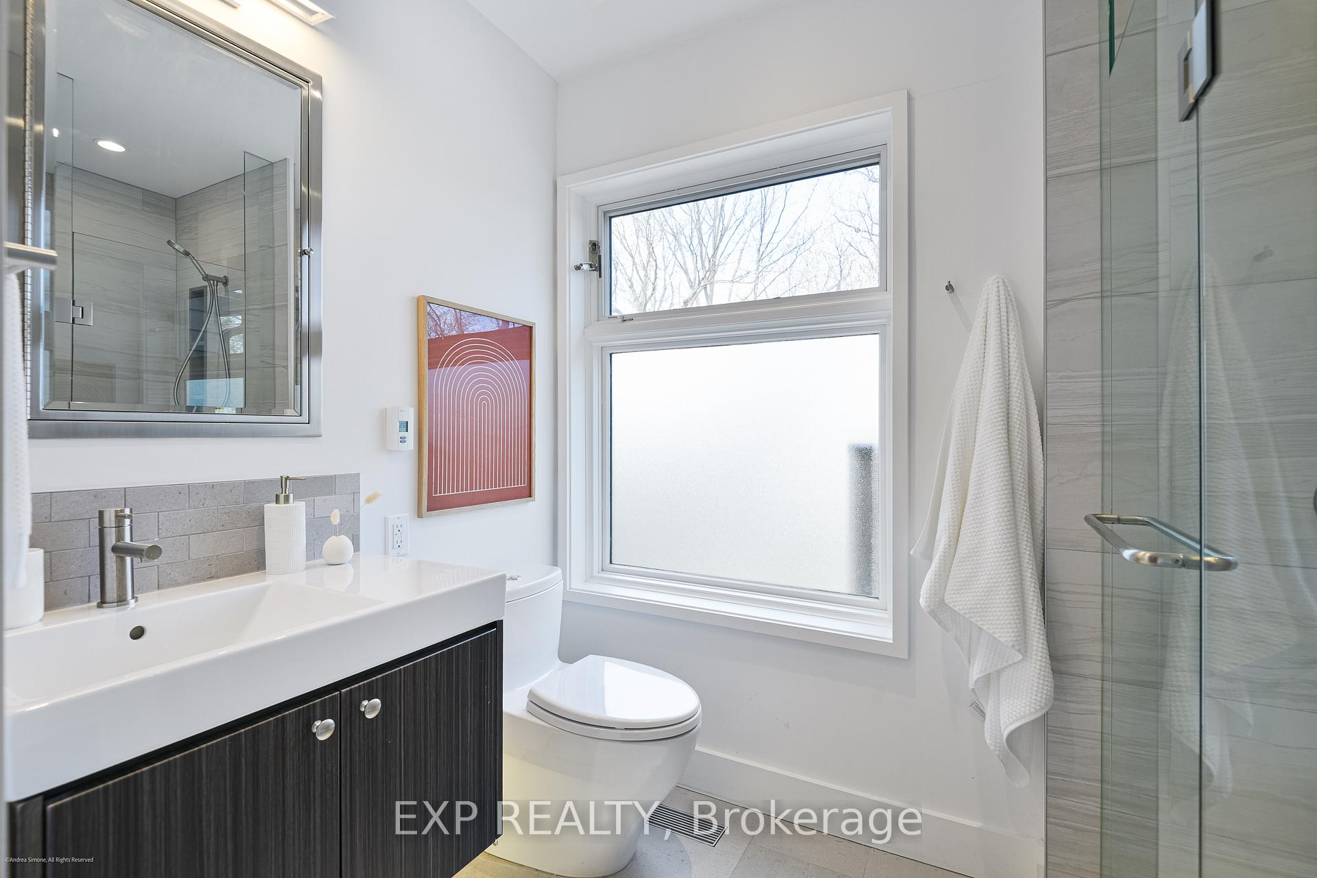 Photo 36 of 106 Macpherson Avenue, Toronto, The Annex — HOMEH