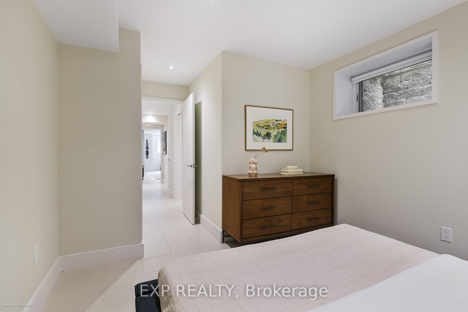 Photo 45 of 106 Macpherson Avenue, Toronto, The Annex — HOMEH