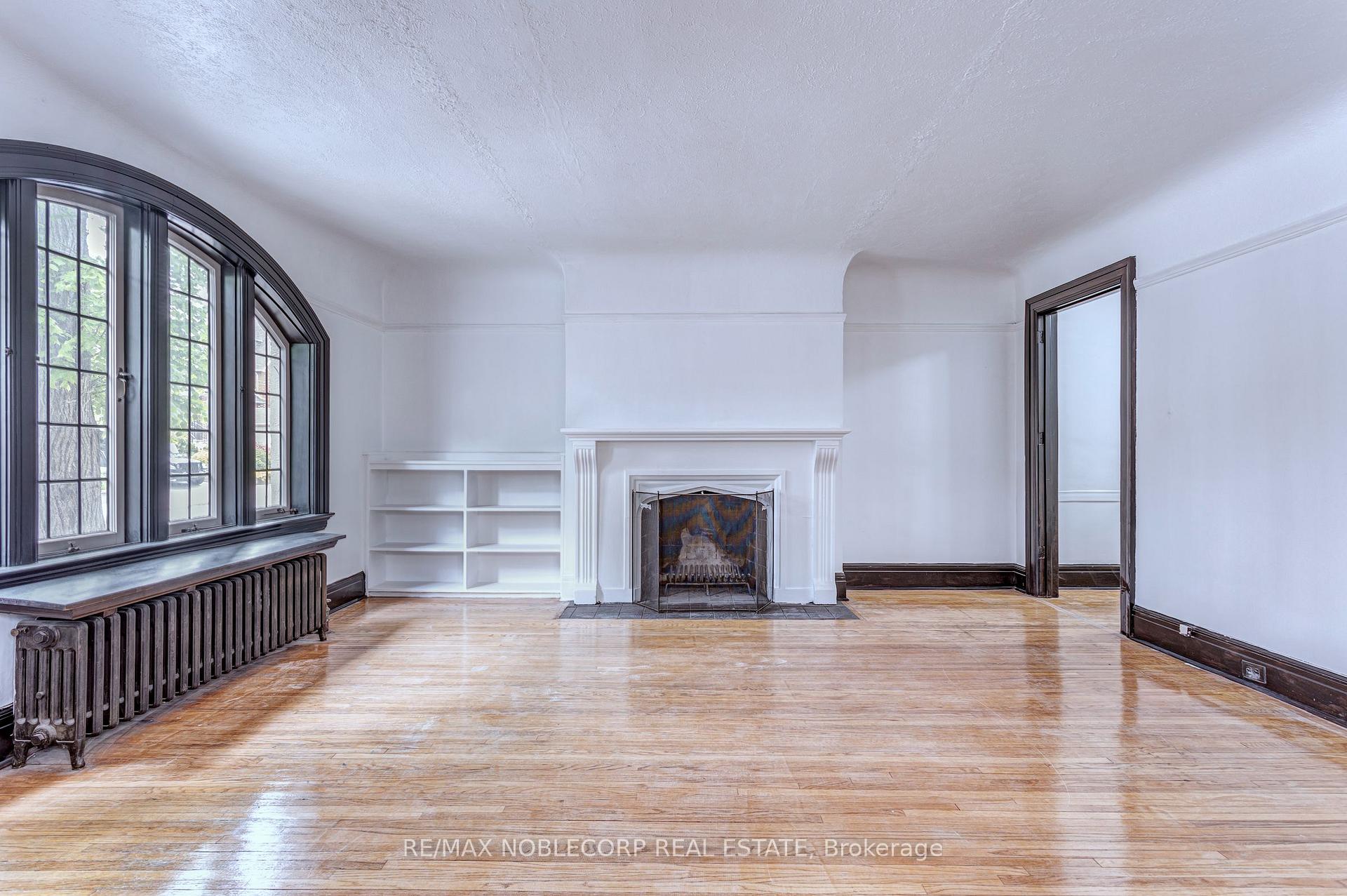 Photo 4 of Unit A  Main, 809 Duplex Avenue, Toronto, Lawrence Park South — HOMEH