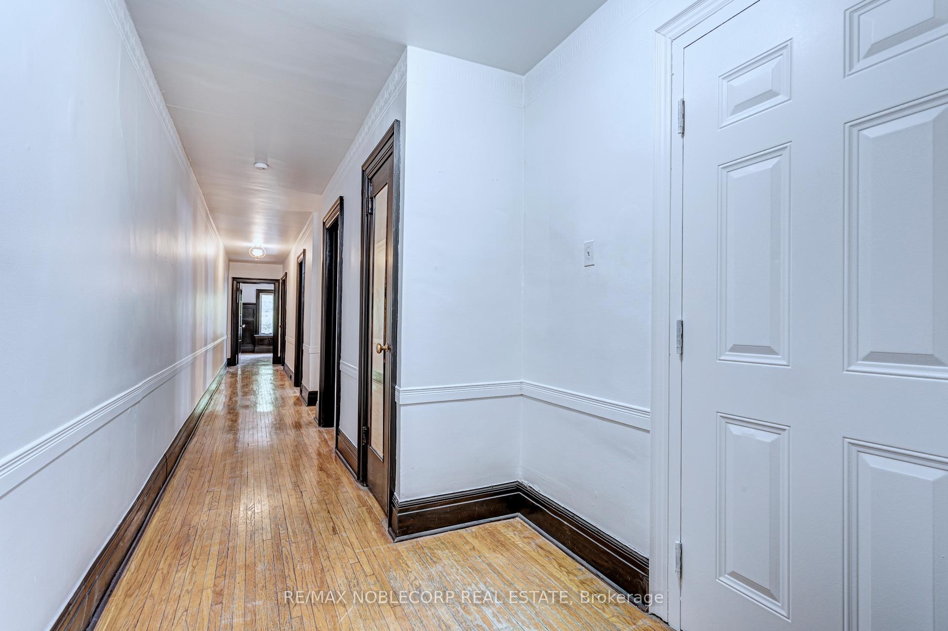Photo 7 of Unit A  Main, 809 Duplex Avenue, Toronto, Lawrence Park South — HOMEH