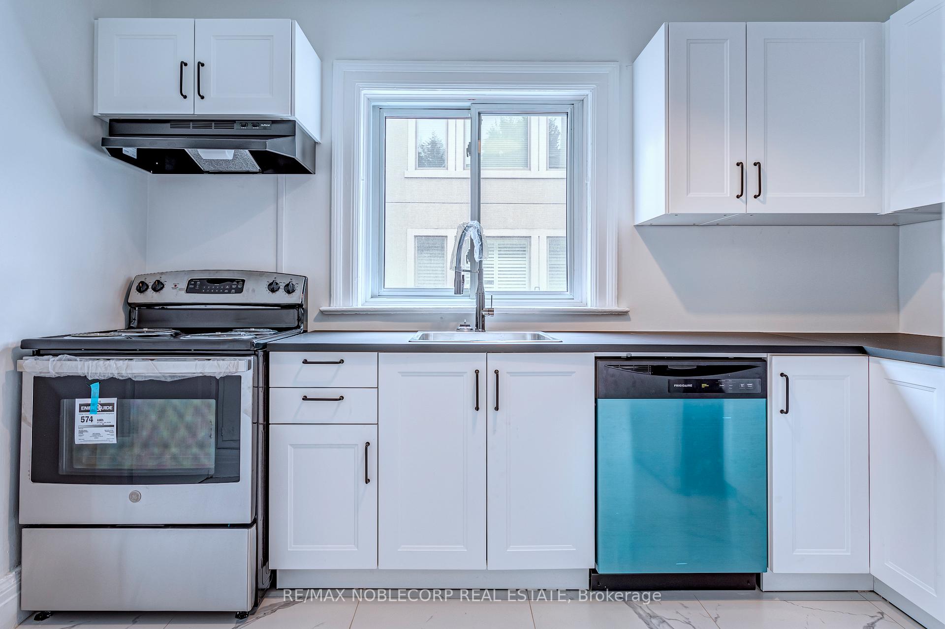 Photo 23 of Unit A  Main, 809 Duplex Avenue, Toronto, Lawrence Park South — HOMEH