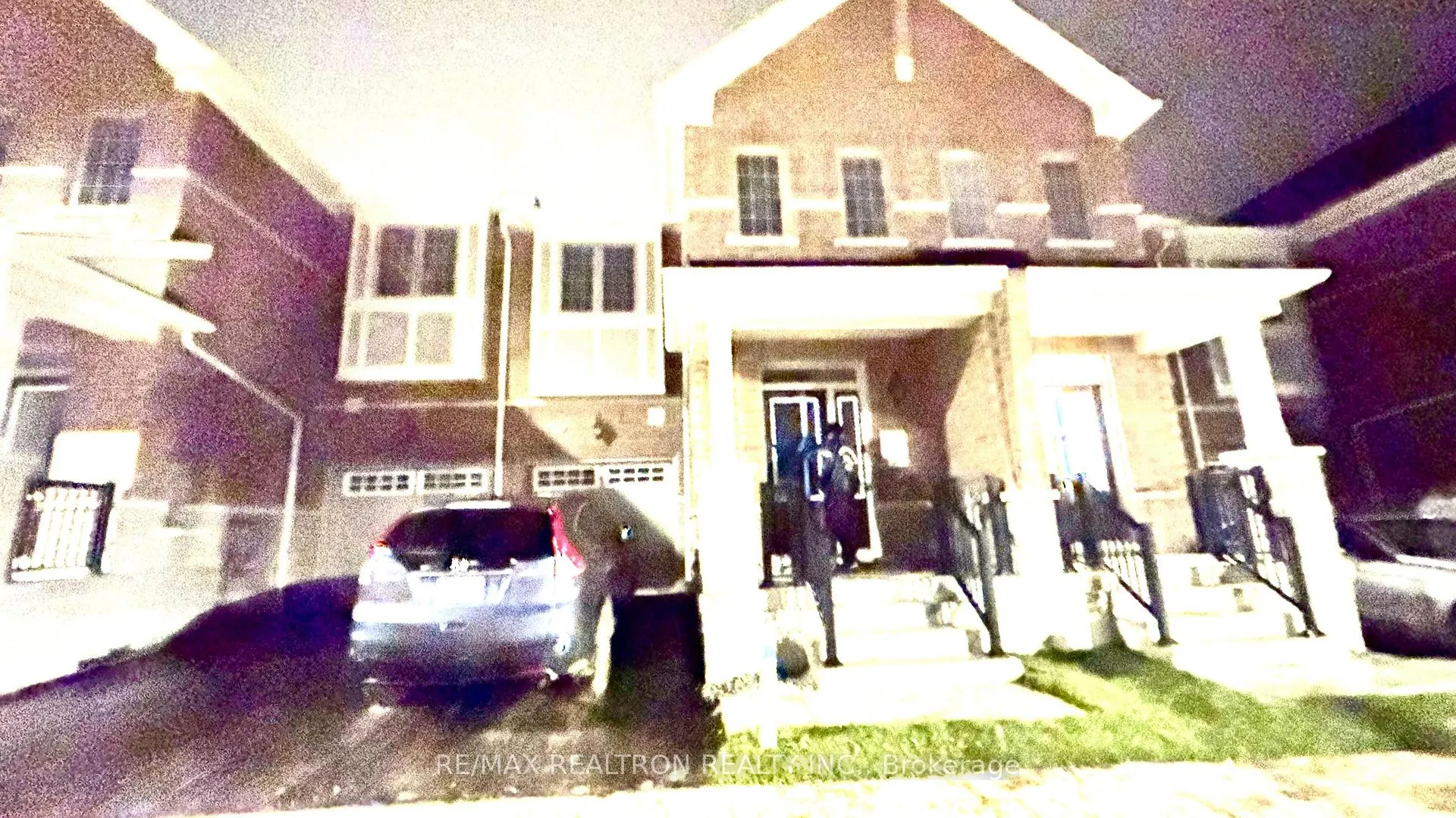 Photo 4 of 3509 Brickyard Dr, Pickering, Rural Pickering — HOMEH