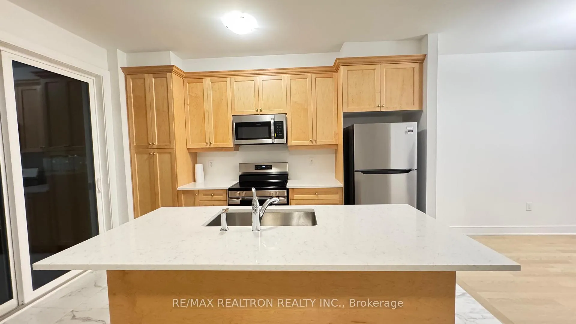 Photo 13 of 3509 Brickyard Dr, Pickering, Rural Pickering — HOMEH