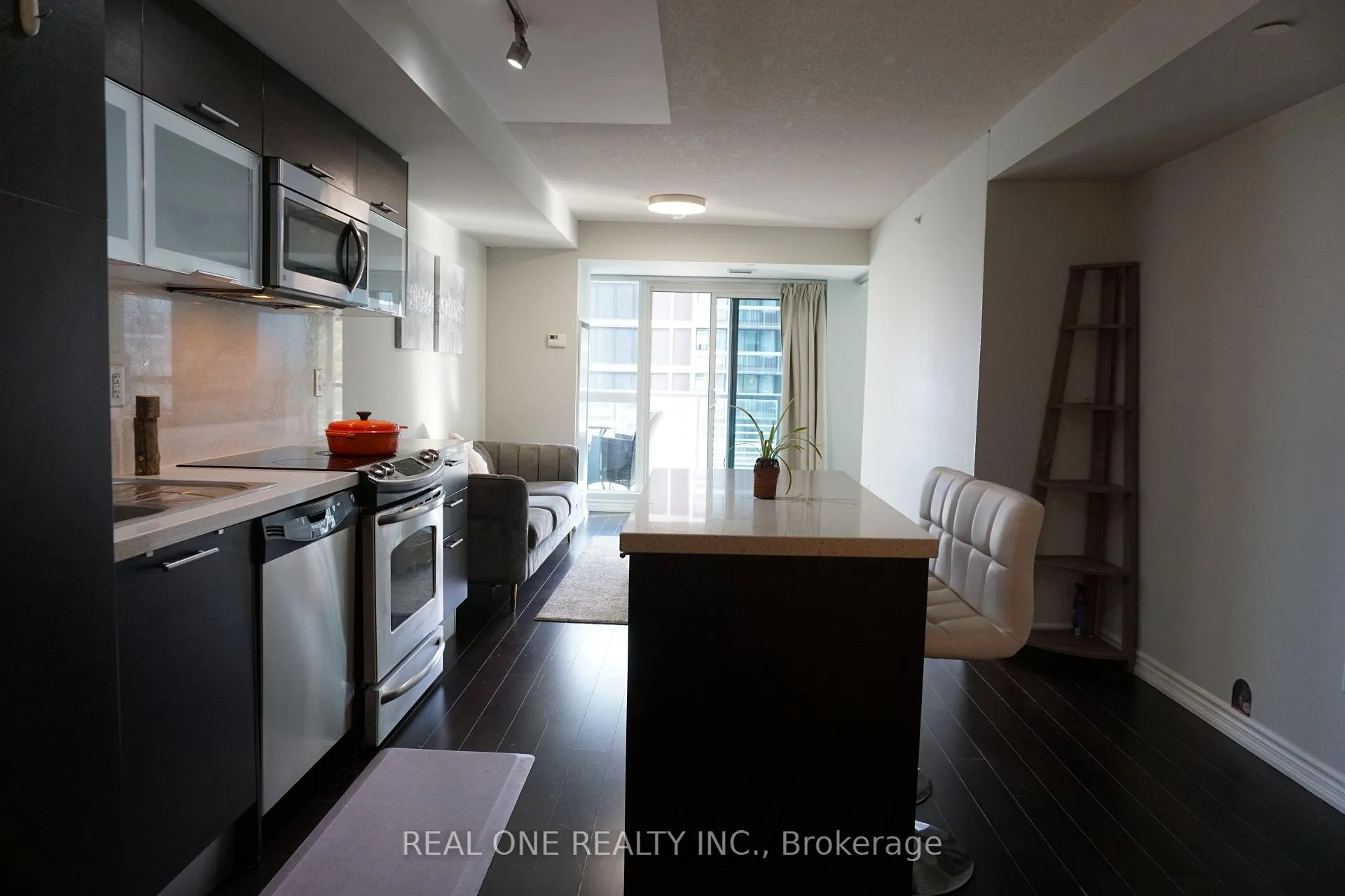 Photo 19 of Unit 1509, 386 Yonge Street, Toronto, Bay Street Corridor — HOMEH