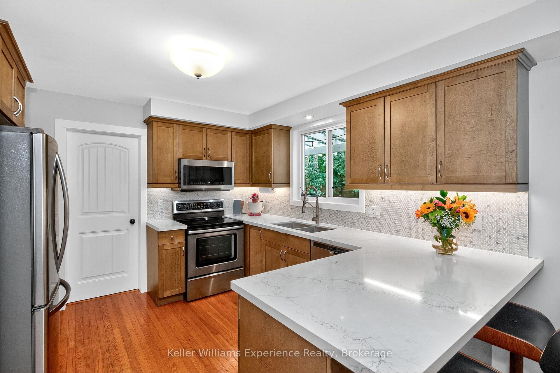 Photo 7 of 177 Robins Point Road, Tay, Victoria Harbour — HOMEH