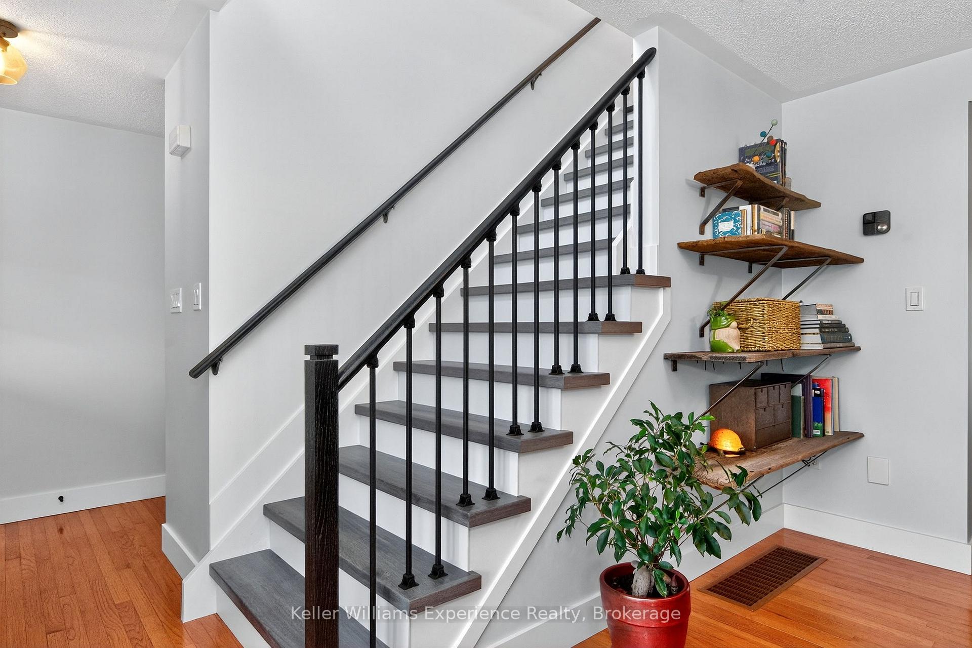 Photo 15 of 177 Robins Point Road, Tay, Victoria Harbour — HOMEH