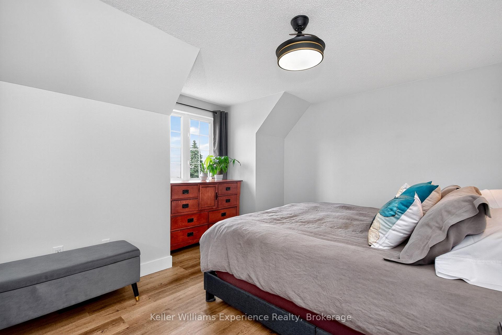 Photo 16 of 177 Robins Point Road, Tay, Victoria Harbour — HOMEH