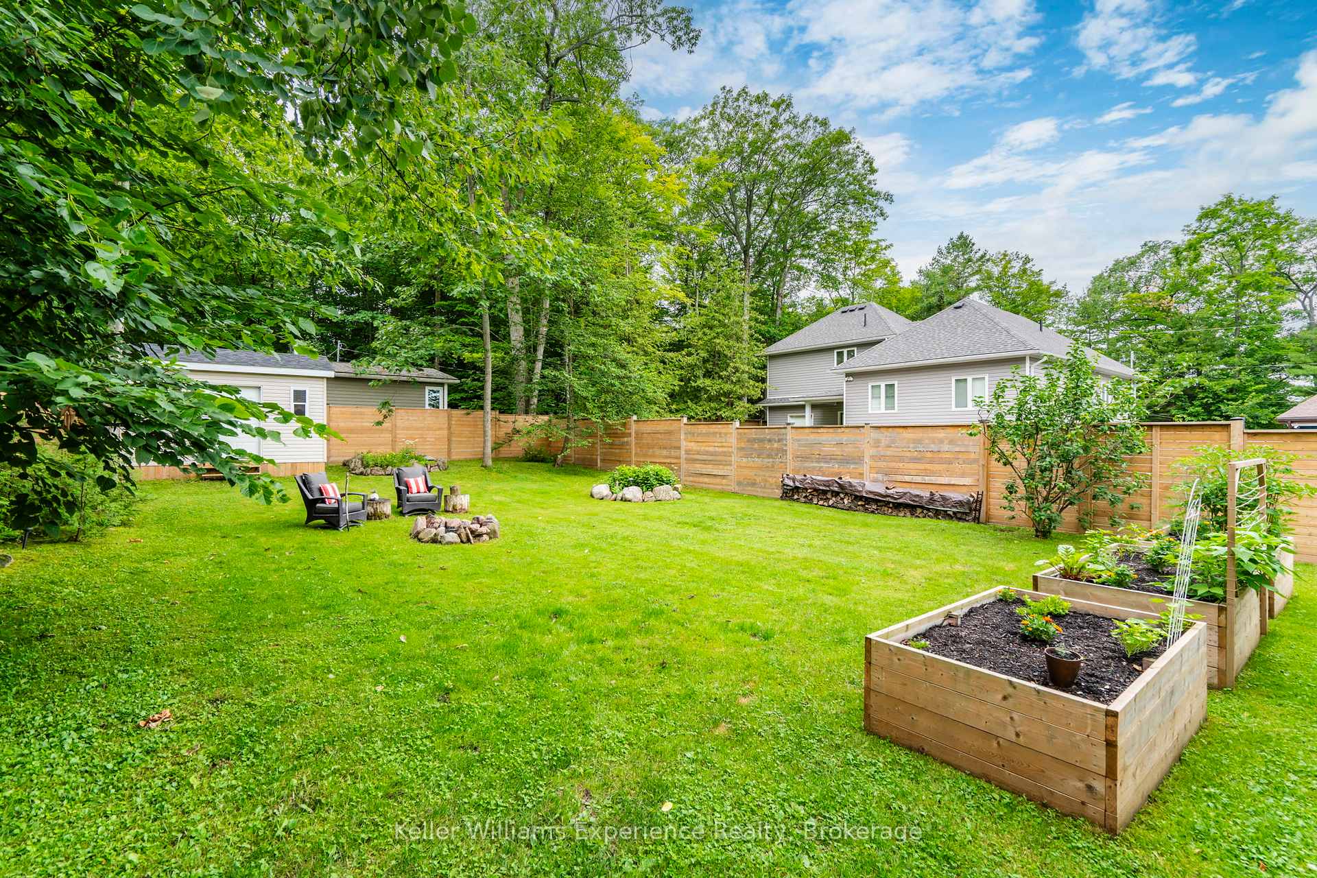 Photo 32 of 177 Robins Point Road, Tay, Victoria Harbour — HOMEH