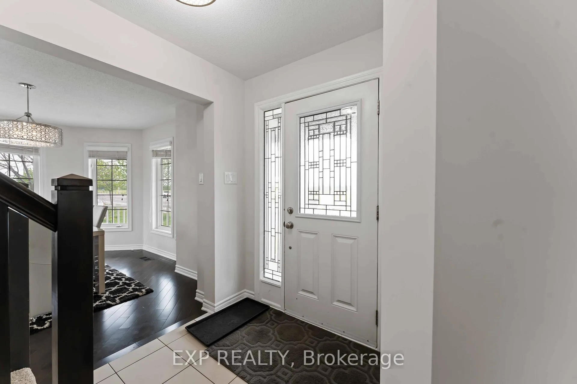 Photo 5 of 226 Par-La-Ville Circle, Ottawa, Stittsville (North) — HOMEH