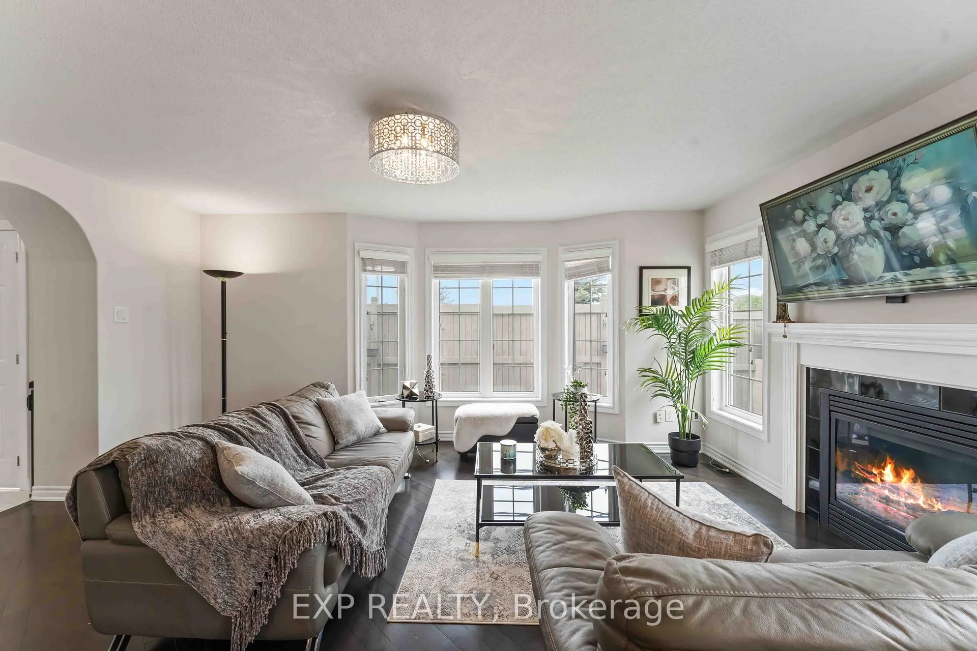 Photo 8 of 226 Par-La-Ville Circle, Ottawa, Stittsville (North) — HOMEH