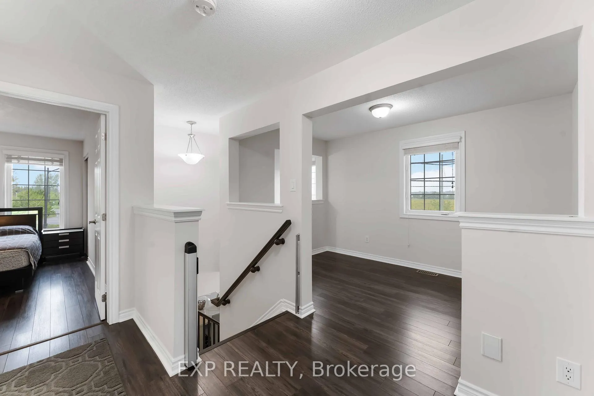 Photo 14 of 226 Par-La-Ville Circle, Ottawa, Stittsville (North) — HOMEH