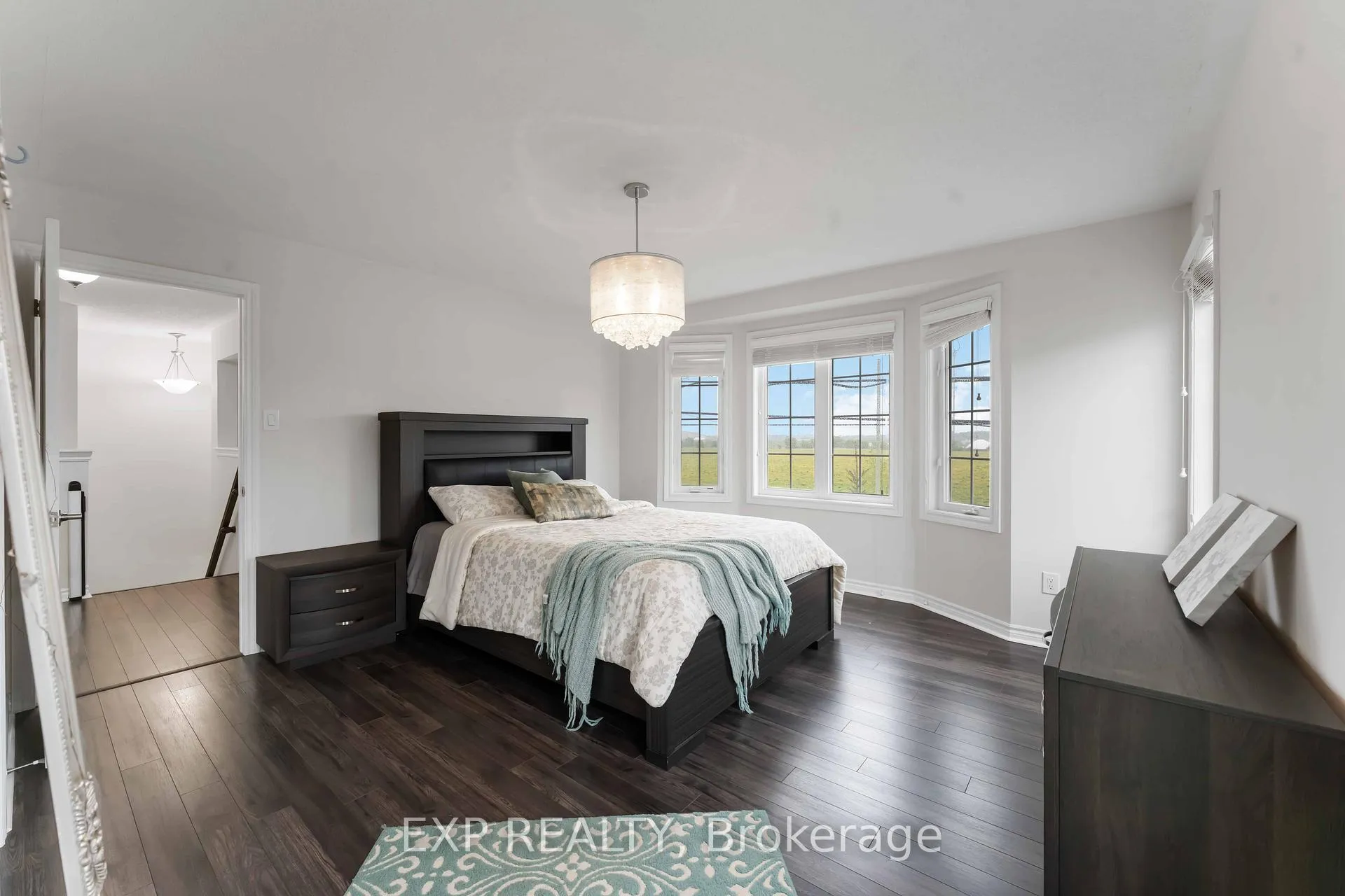 Photo 16 of 226 Par-La-Ville Circle, Ottawa, Stittsville (North) — HOMEH